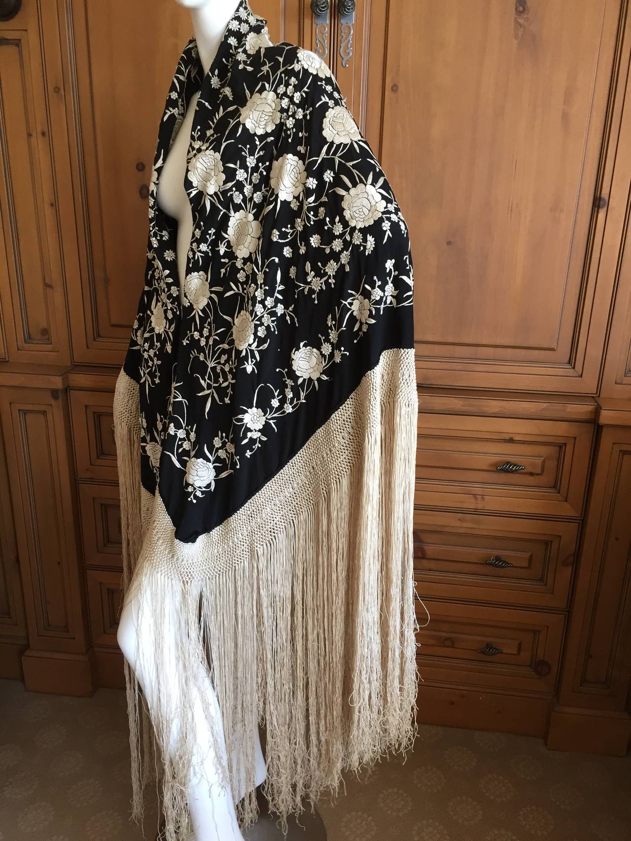 Women's or Men's Vintage Canton Fringed Black and White Piano Shawl