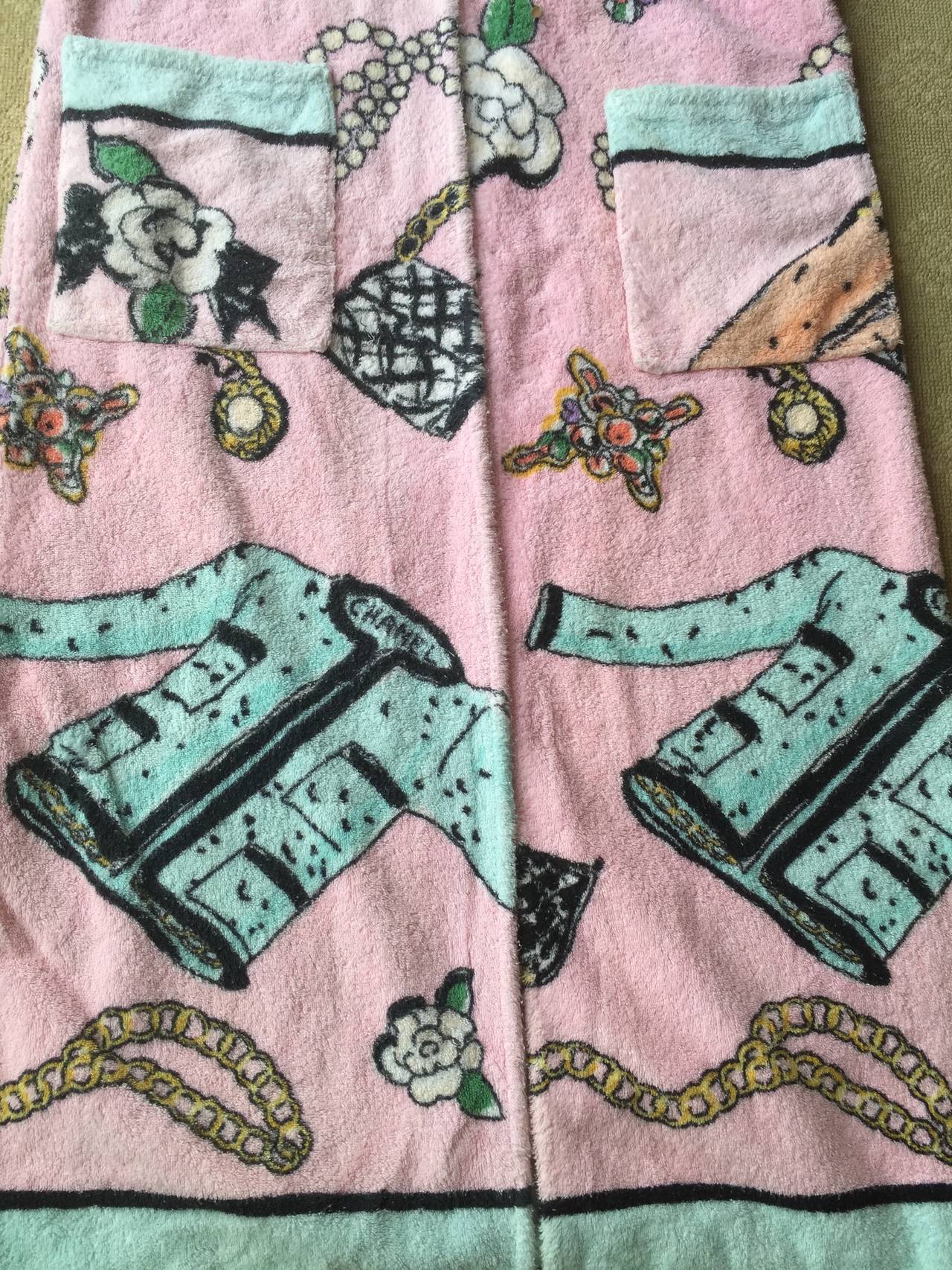 Chanel Rare Vintage Pink Terrycloth Beach Robe In Excellent Condition In Cloverdale, CA