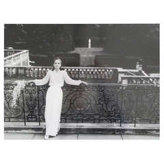 Victor Skrebneski 1982 signed Estee Lauder Ad Photograph Victor Skrebneski 1982 signed Estee Lauder Ad Photograph