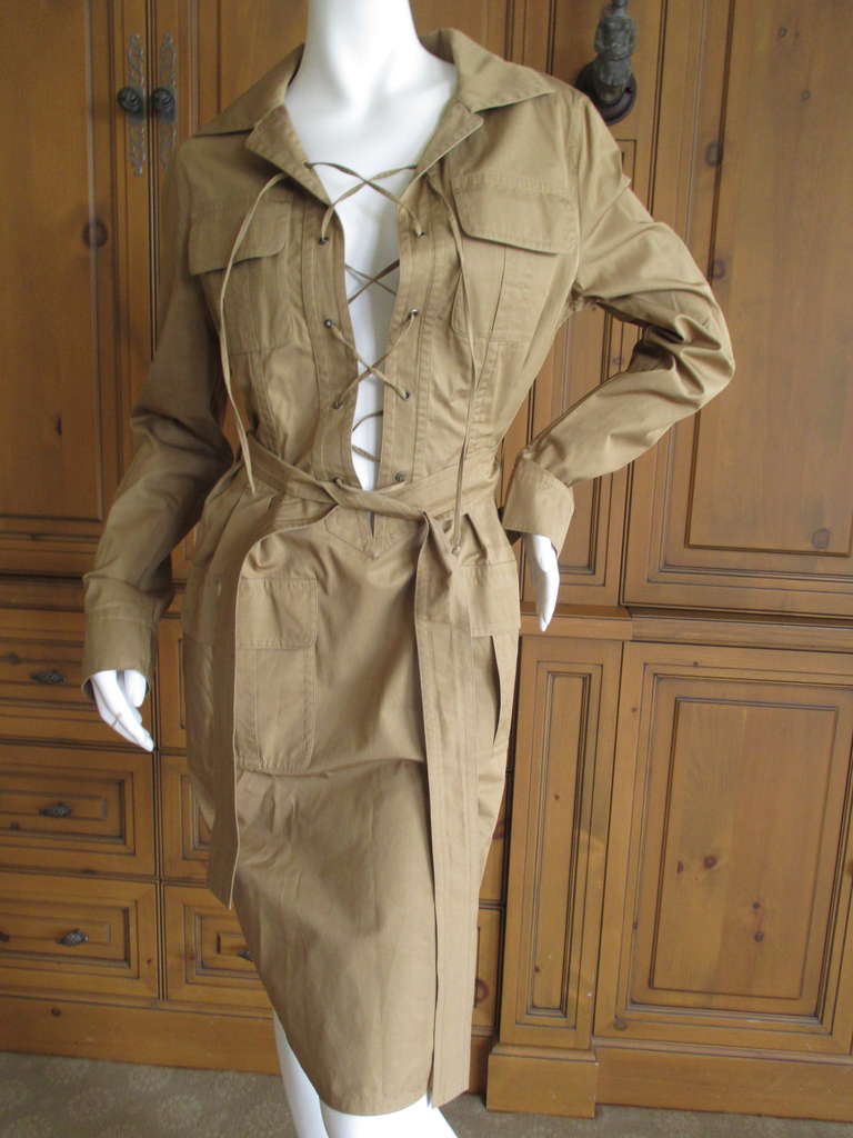 Yves Saint Laurent Tan Cotton Lace Front Safari Dress
No size tag apx sz 40-42 sz 8-10