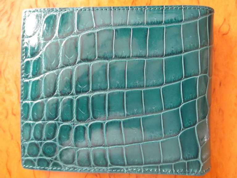 Bottega Veneta Genuine Crocodile Mens Billfold Wallet New in Box 1