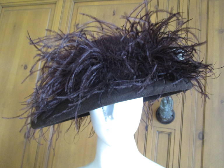 Ostrich Feather Wide Brim Hat In Excellent Condition In Cloverdale, CA