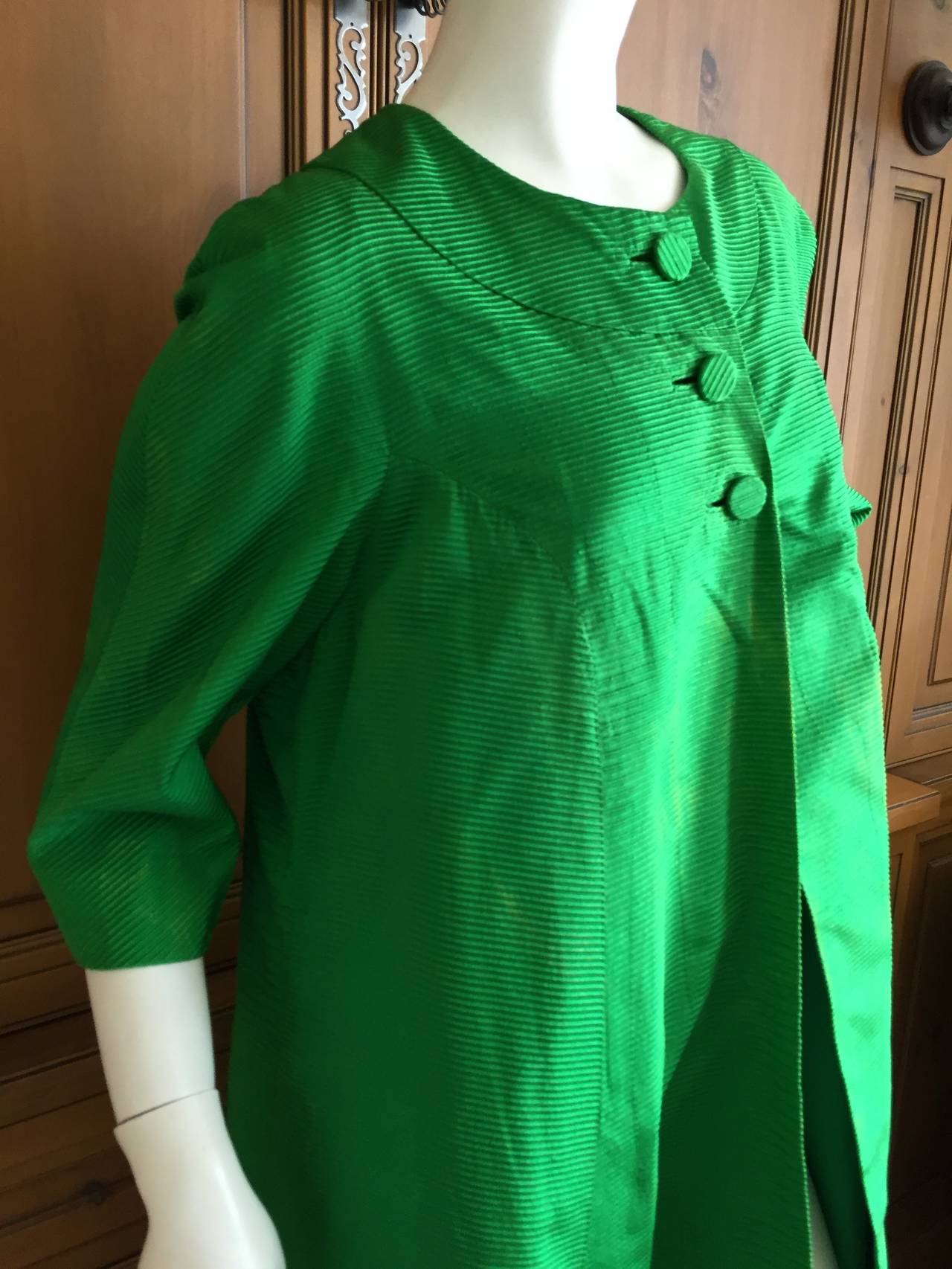 Sophie of Saks Couture 1940 Emerald Green Silk Swing Coat For Sale 1