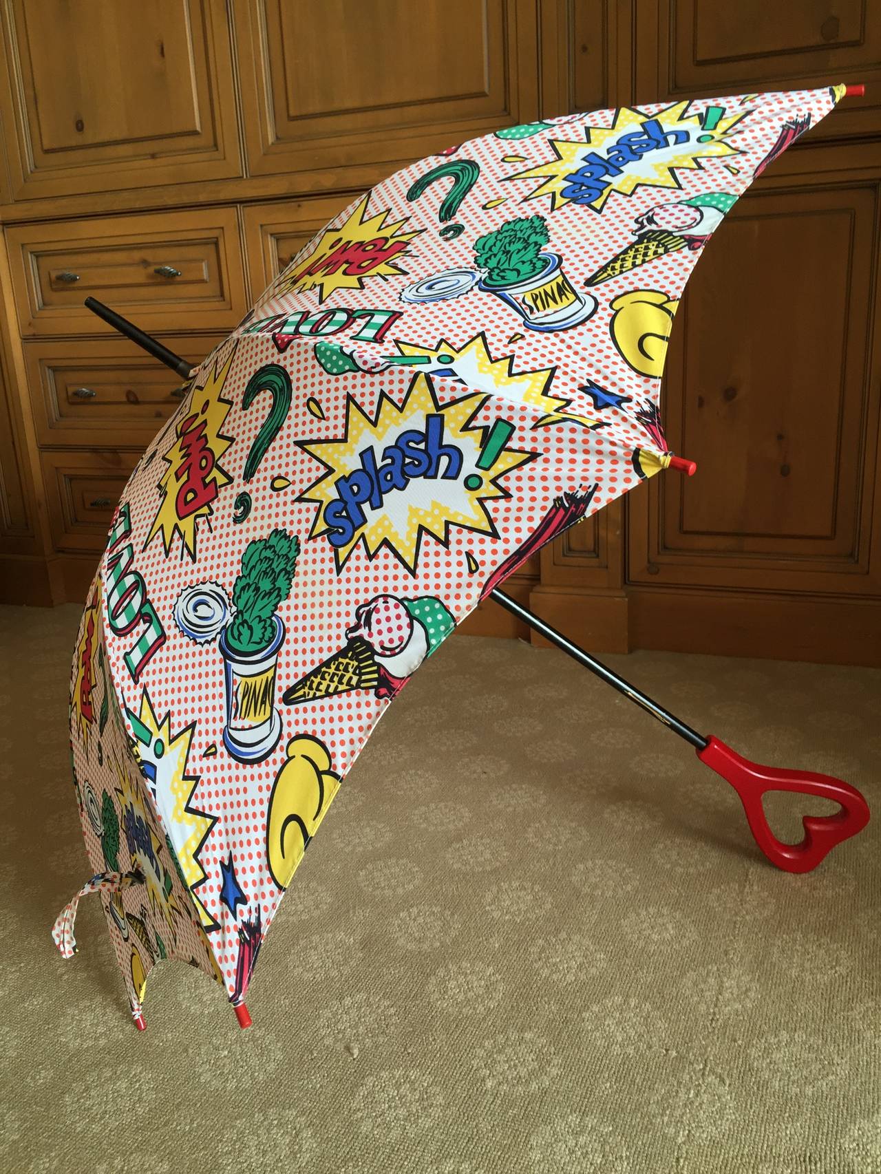 Moschino Boutique Rare Vintage Lichtenstein Inspired Umbrella with Heart Handle
Purchased in Italy in Moschino boutique
38