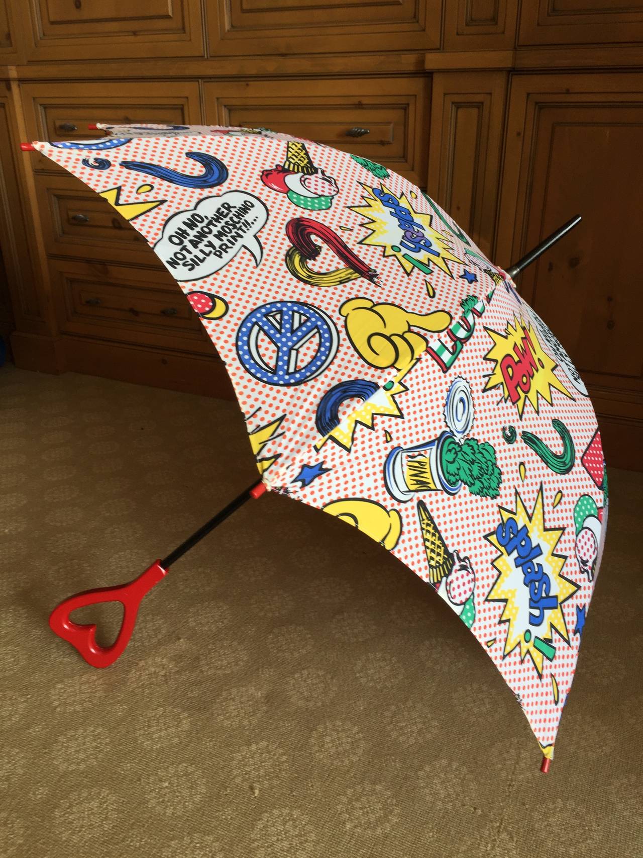 Moschino 1991 Lichtenstein Inspired Umbrella with Heart Handle In Excellent Condition In Cloverdale, CA