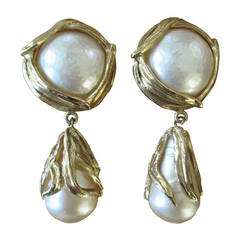 Yves Saint Laurent Large Pearl Drop Earrings 80
s Made in France