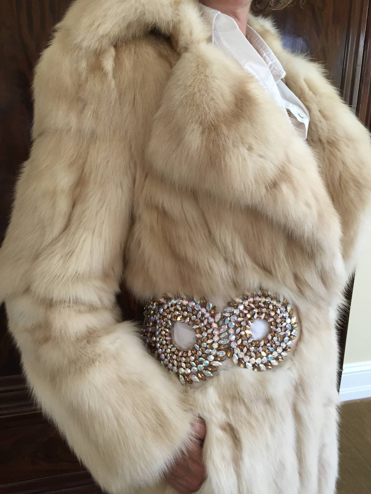 Luxurious Sable Fur Coat w. Wide Jeweled 