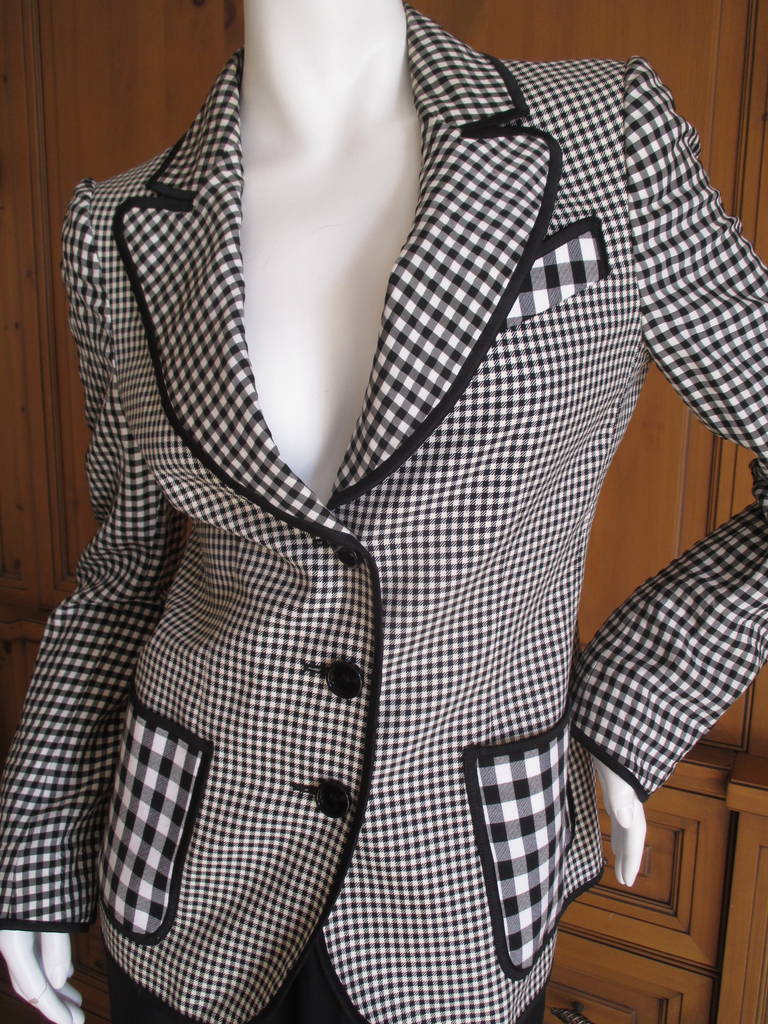 Moschino Cheap and Chic Mod Cotton Gingham Jacket.
This is so fun and witty. Lightweight cotton.
Italian sz 42   , US 8
There are some pin holes from a brooch on the left lapel.
