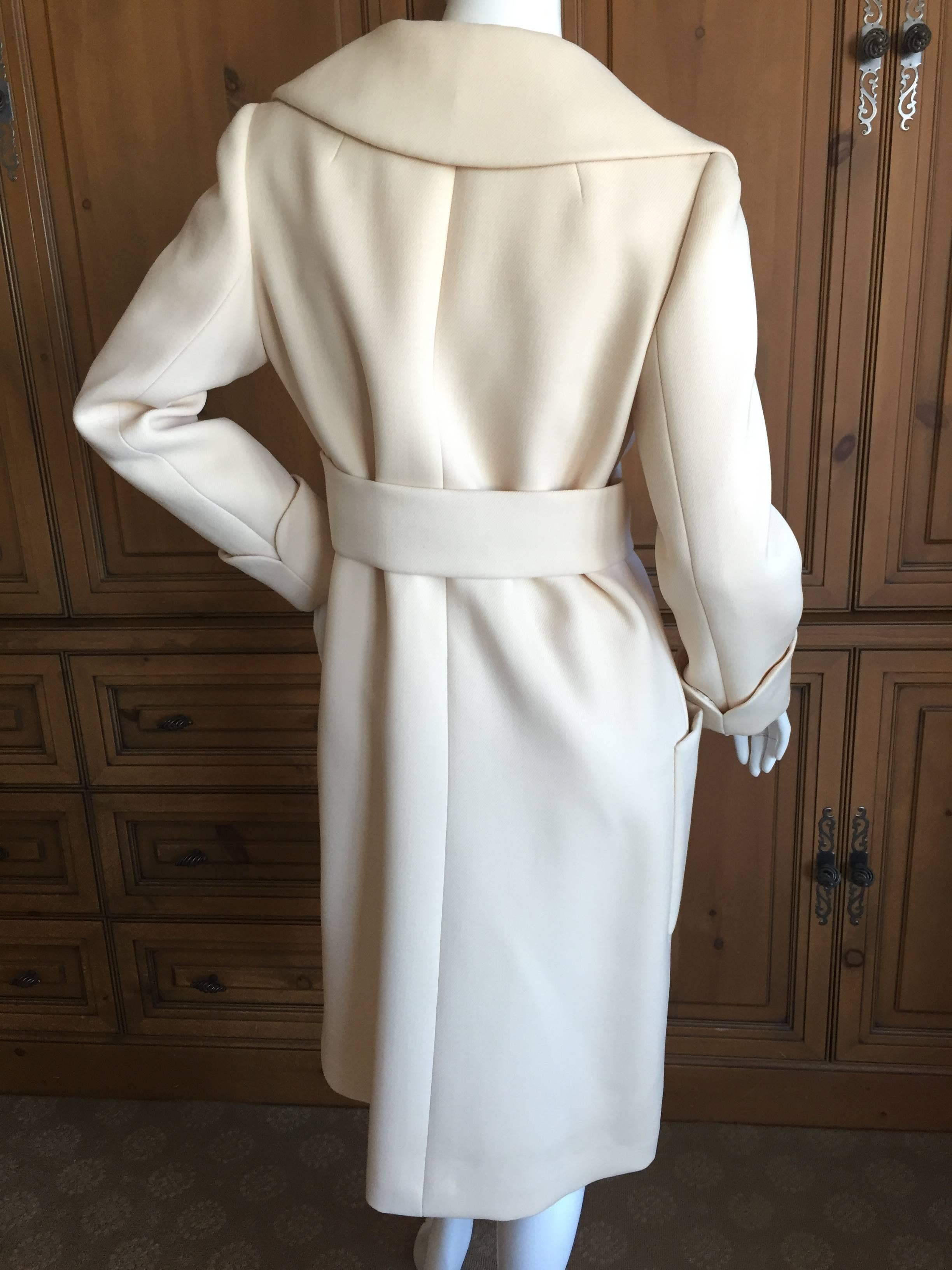 Norman Norell 1960 Ivory Coat with Wide Belt In Excellent Condition In Cloverdale, CA