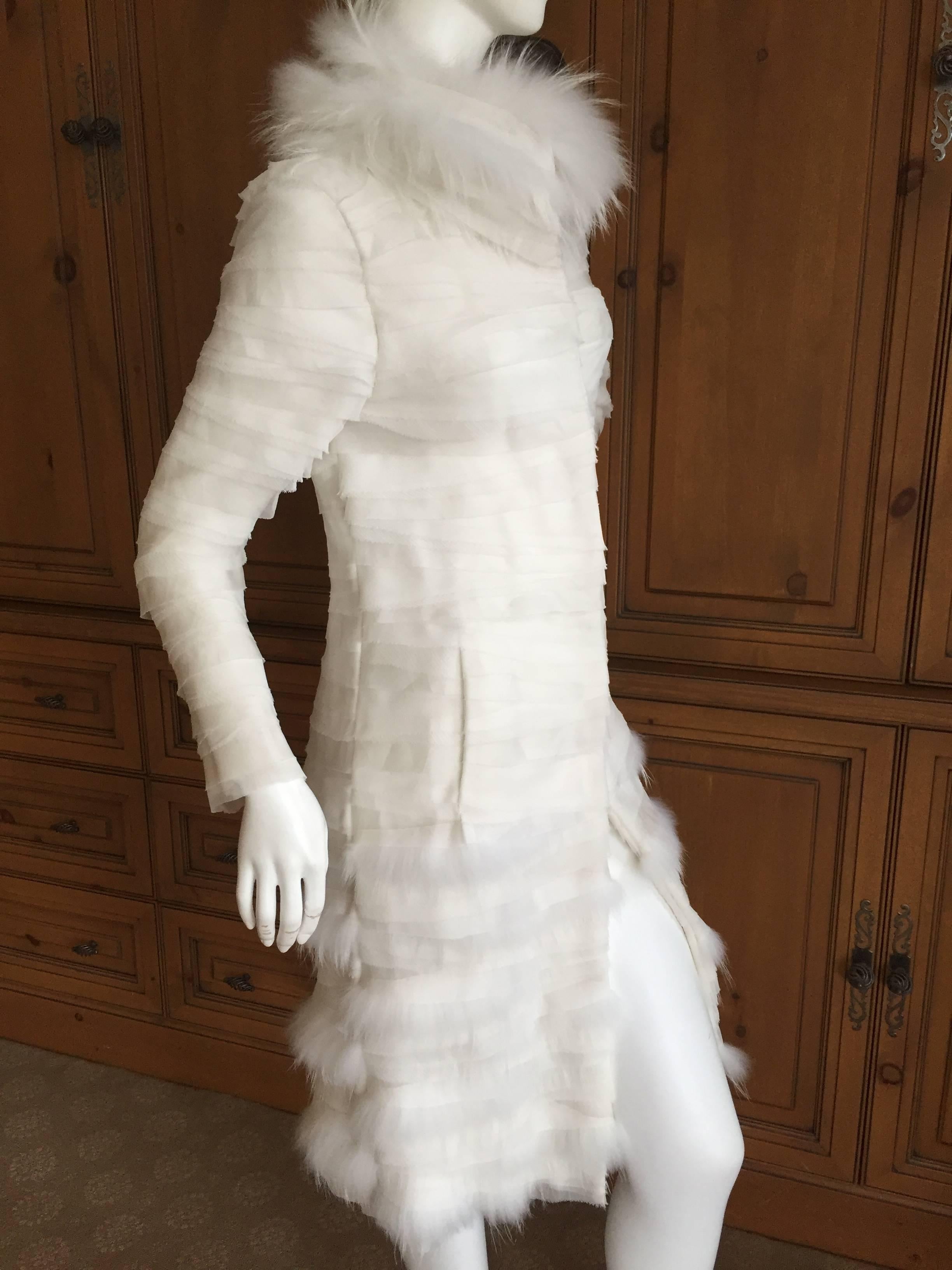 Women's Oscar de la Renta Luxurious White Fur Trimmed Tiered Silk Coat