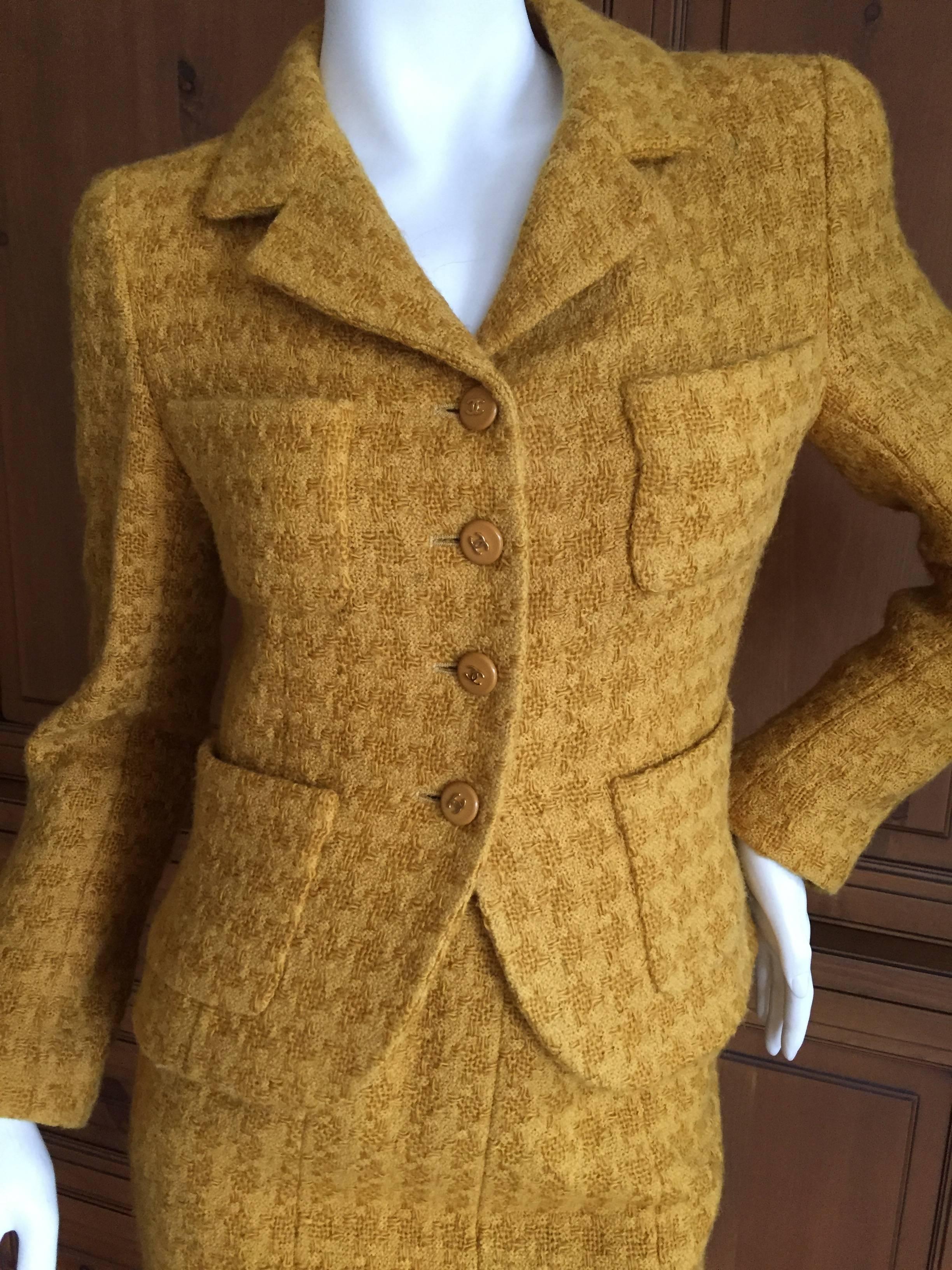 Delightful Chanel Vintage Boucle Suit from Autumn 95
 Size 34

Jacket measurements
Bust 34