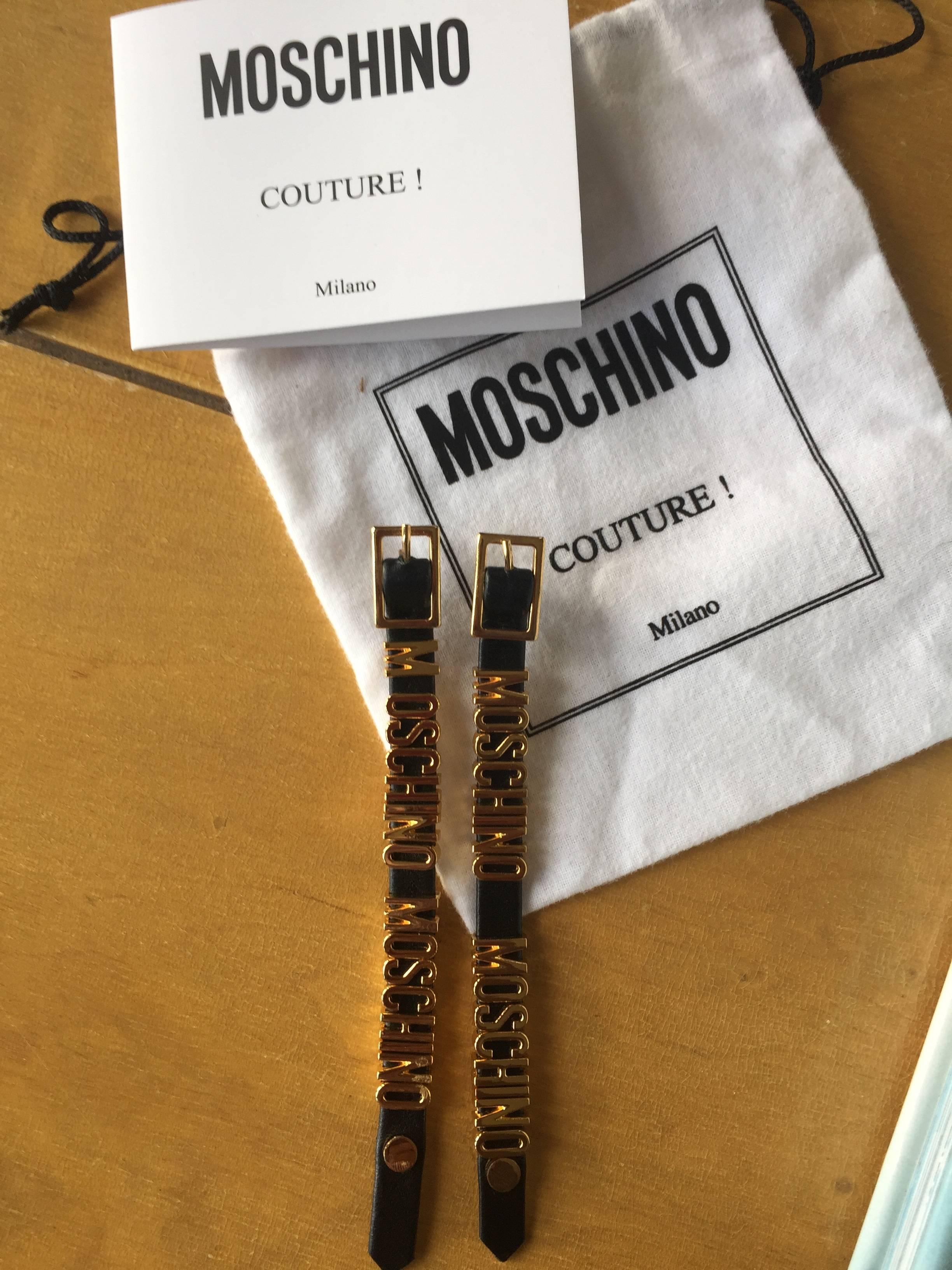 Moschino Shoulder Dusting Leather Logo Earrings In New Condition In Cloverdale, CA