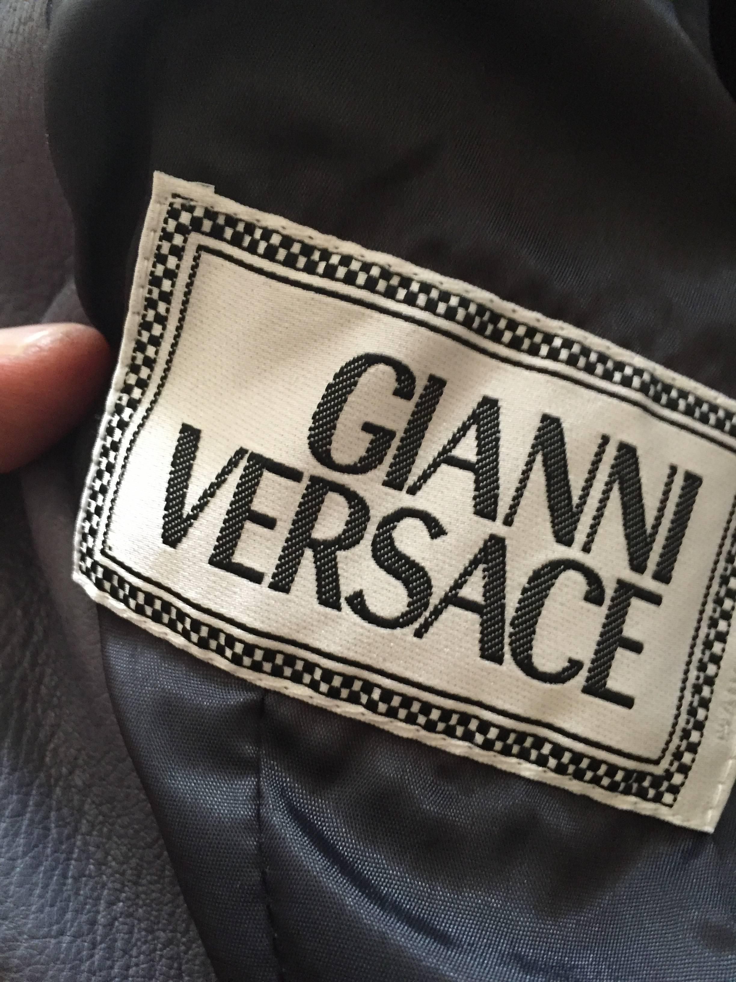 Gianni Versace Vintage 80's Blue Leather Jacket For Sale 2