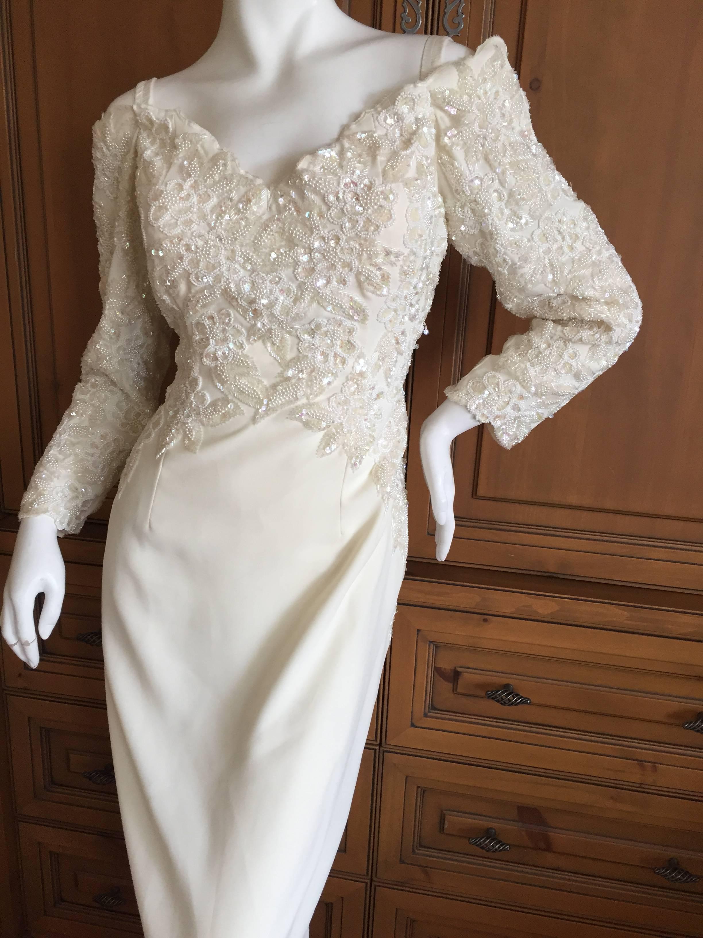Ted Lapidus Paris Perlenbesetztes elfenbeinfarbenes schulterfreies Kleid im Zustand „Hervorragend“ im Angebot in Cloverdale, CA