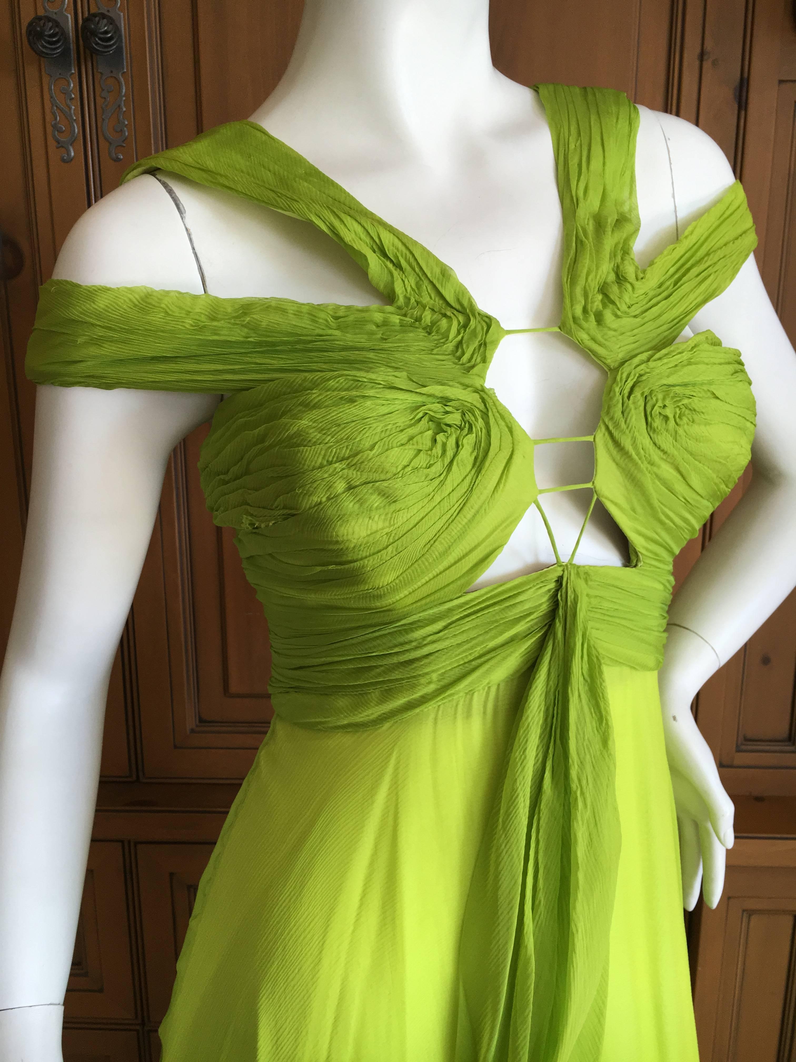 Beautiful neon green silk chiffon dress by Peter Dundas for Ungaro.
Size Small
Bust 36