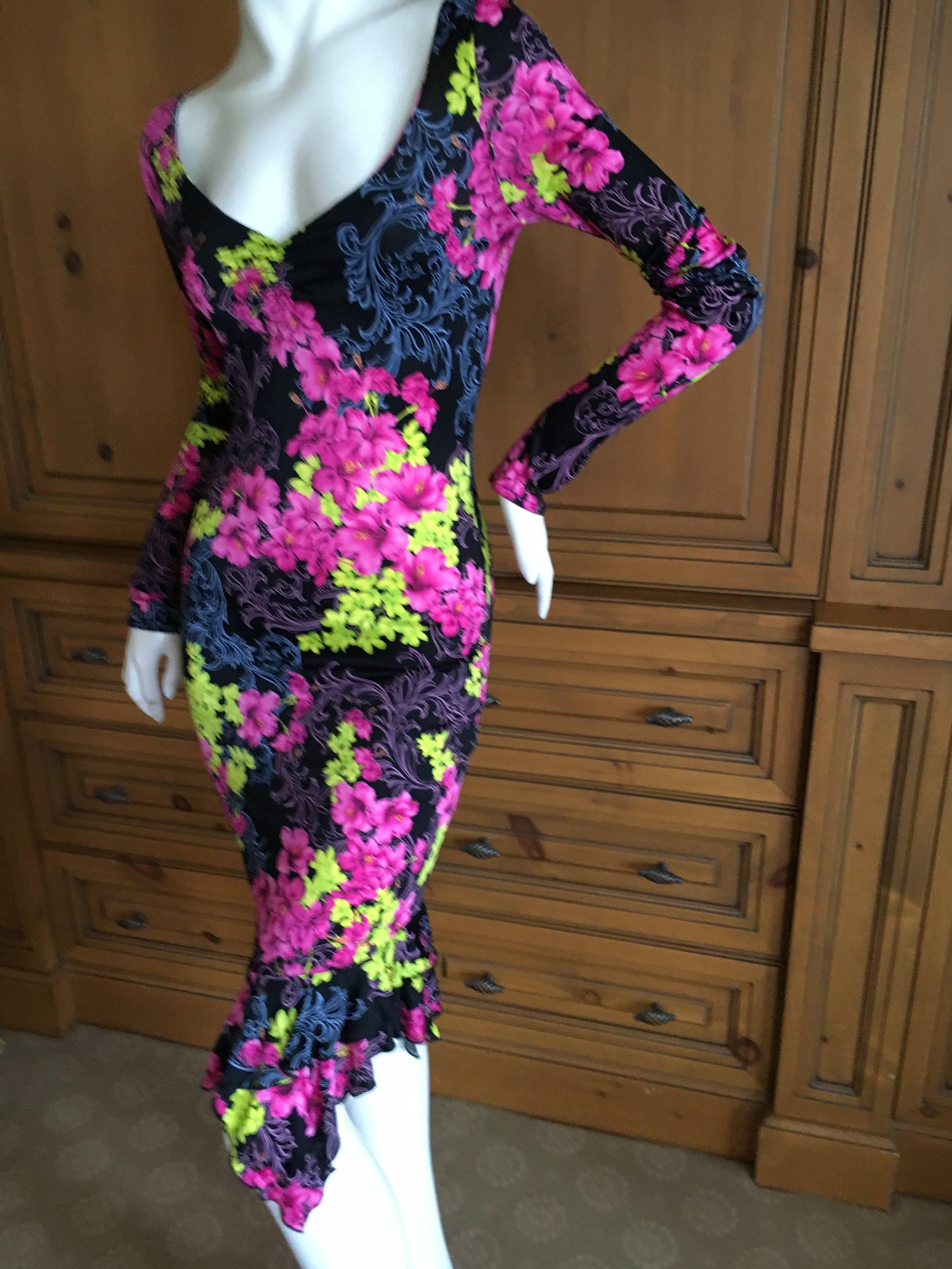 Vintage Versace Jeans Couture Tropical Floral Dress.
Size XS.
Bust 34