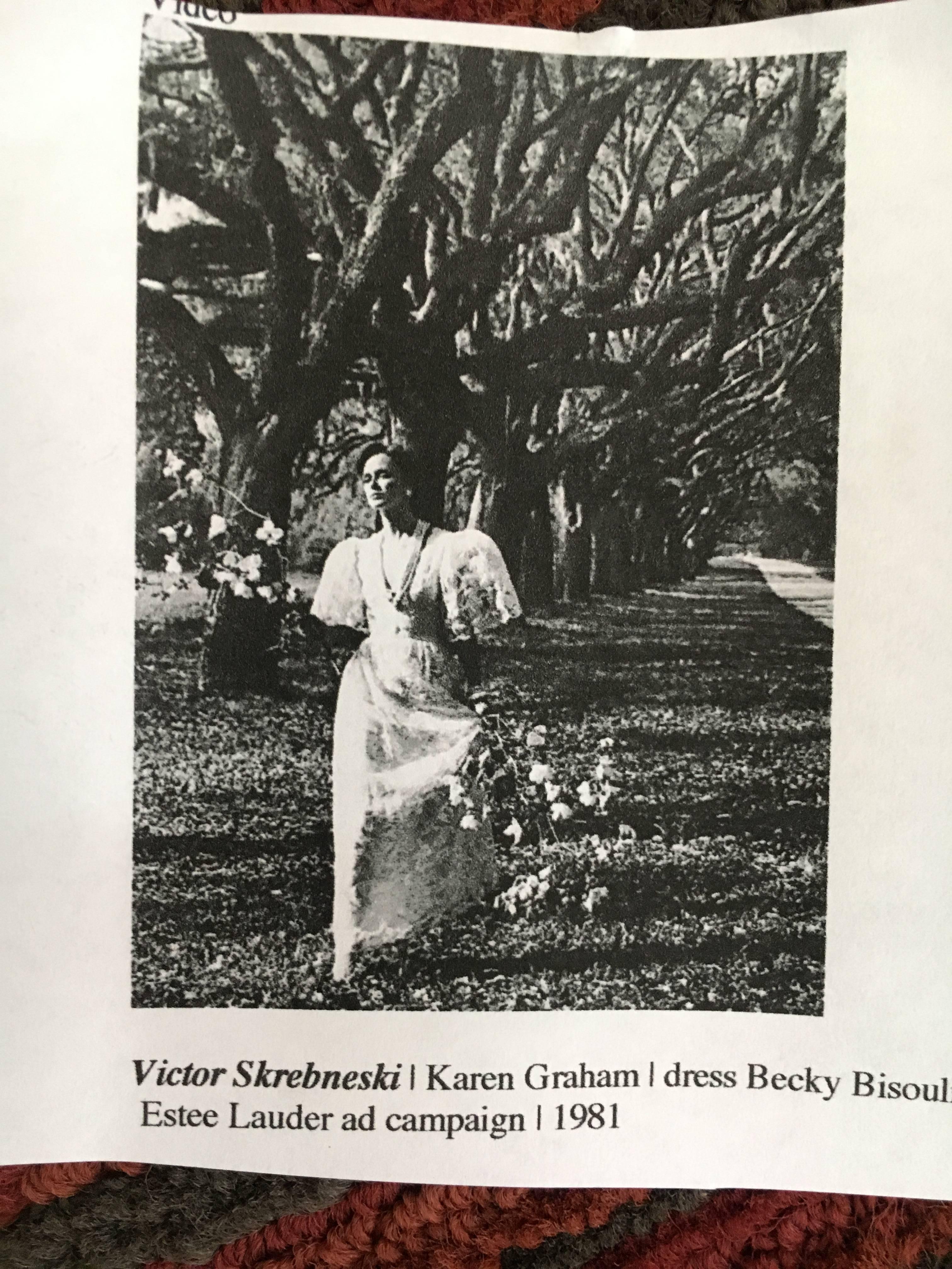 Beautiful large format black and white original photograph of Karen Graham wearing Becky Bissoulis by Victor Skrebneski , 1981.
Featured in an Estee Lauder ad.
16