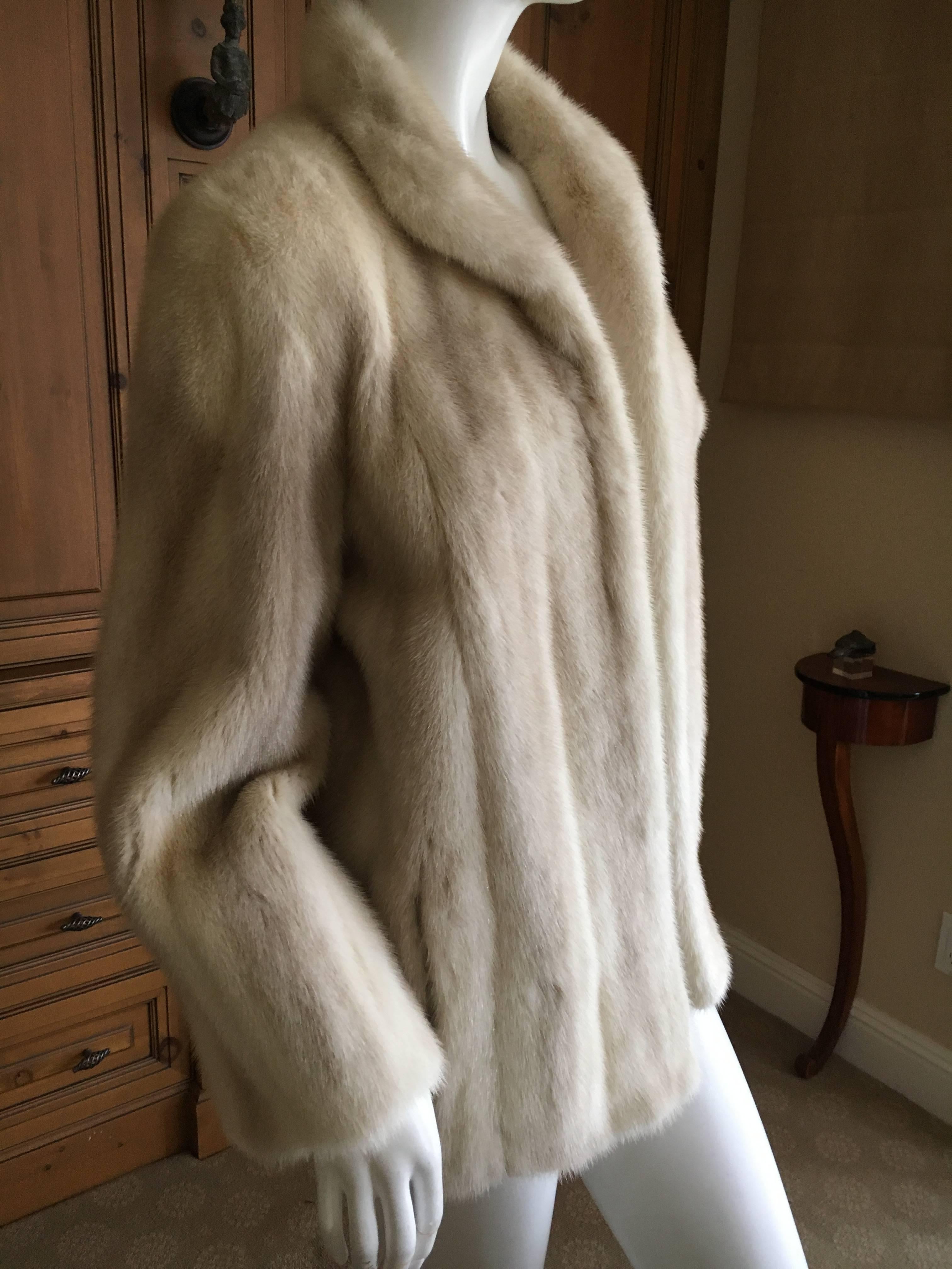 Luxurious Natural Pearl Mink Jacket 3