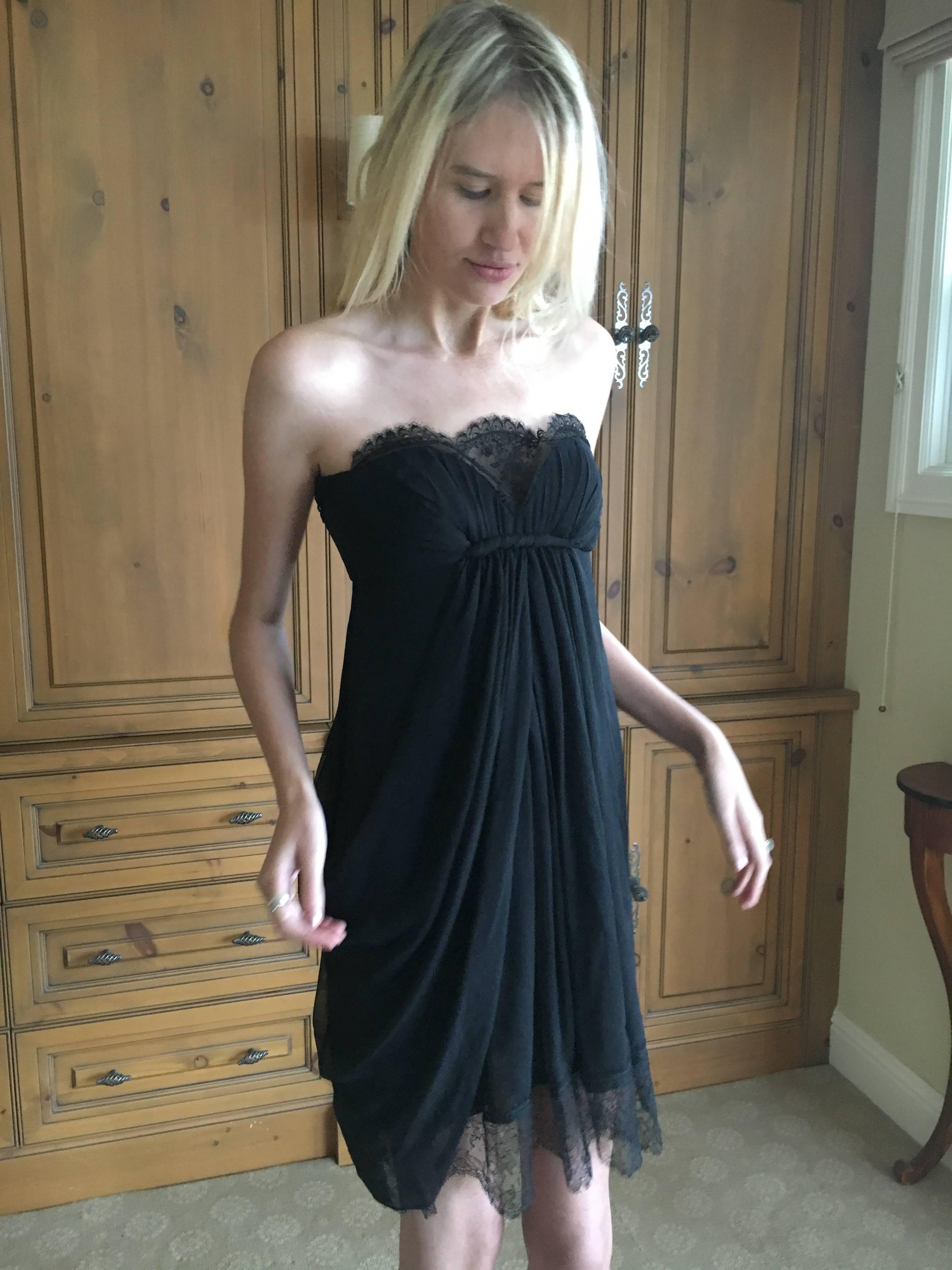 Oscar de la Renta for Bergdorfs Strapless Draped Lace Trimmed Mini Dress For Sale 5