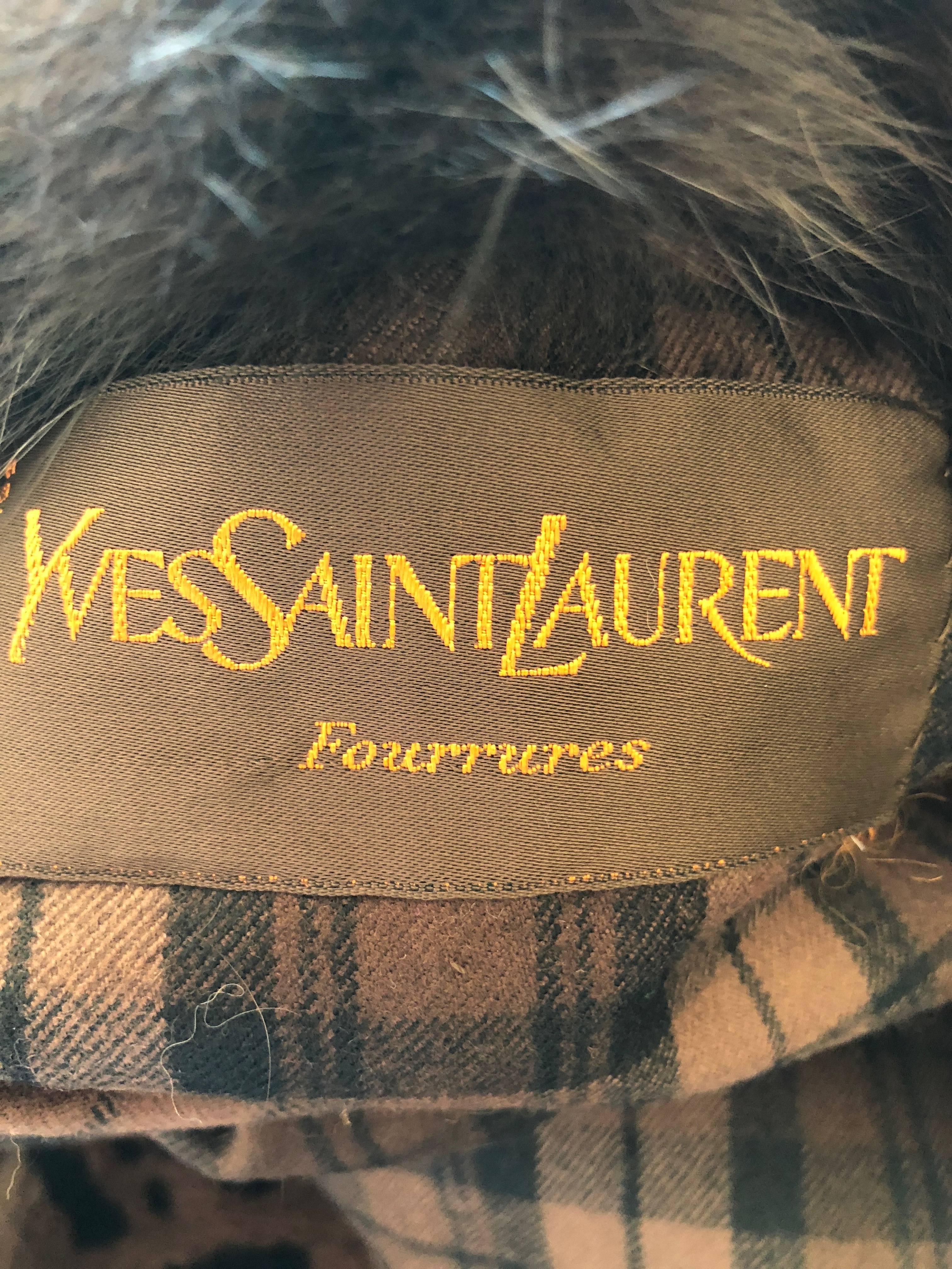 Yves Saint Laurent Fourrures Reversible Sable Trim Leopard Pattern Fur Cape  For Sale 1