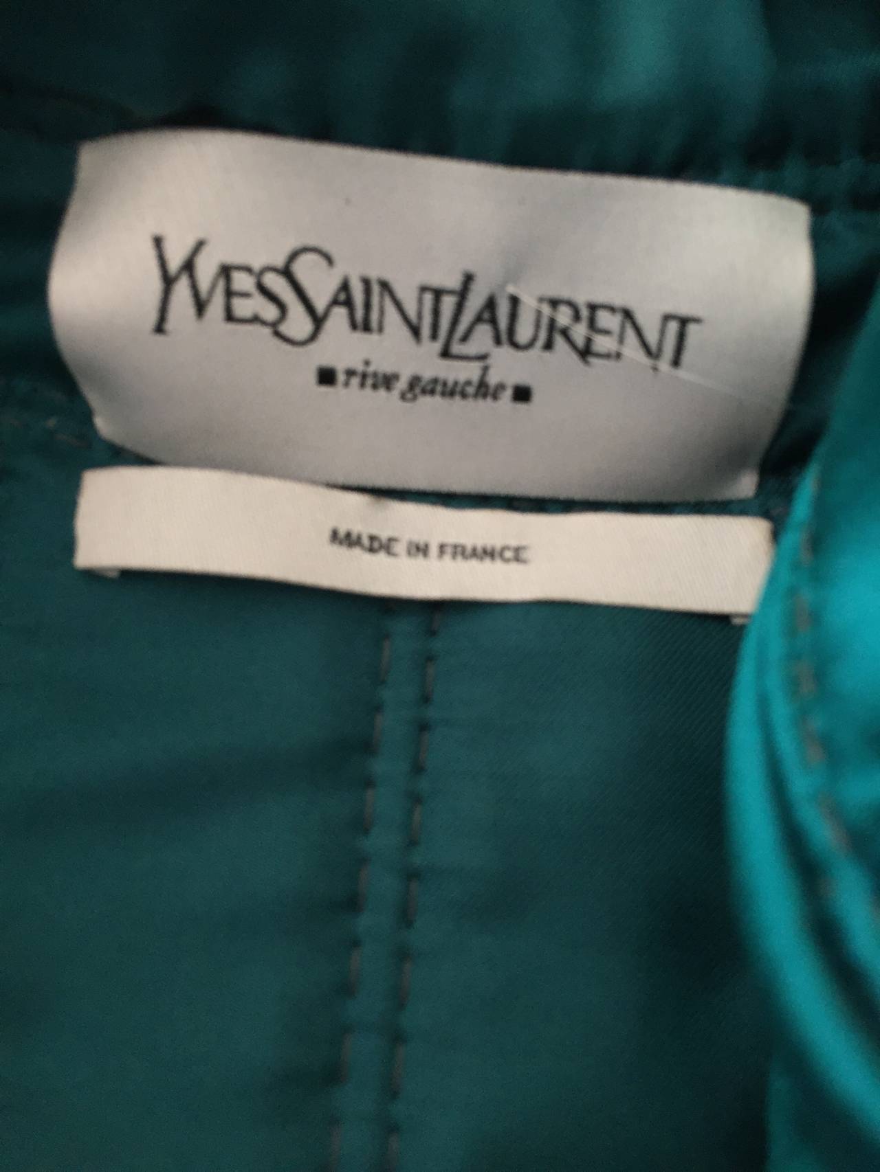 Yves Saint Laurent Tom Ford Fall 2002 Pagoda Shoulder Jacket For Sale 4