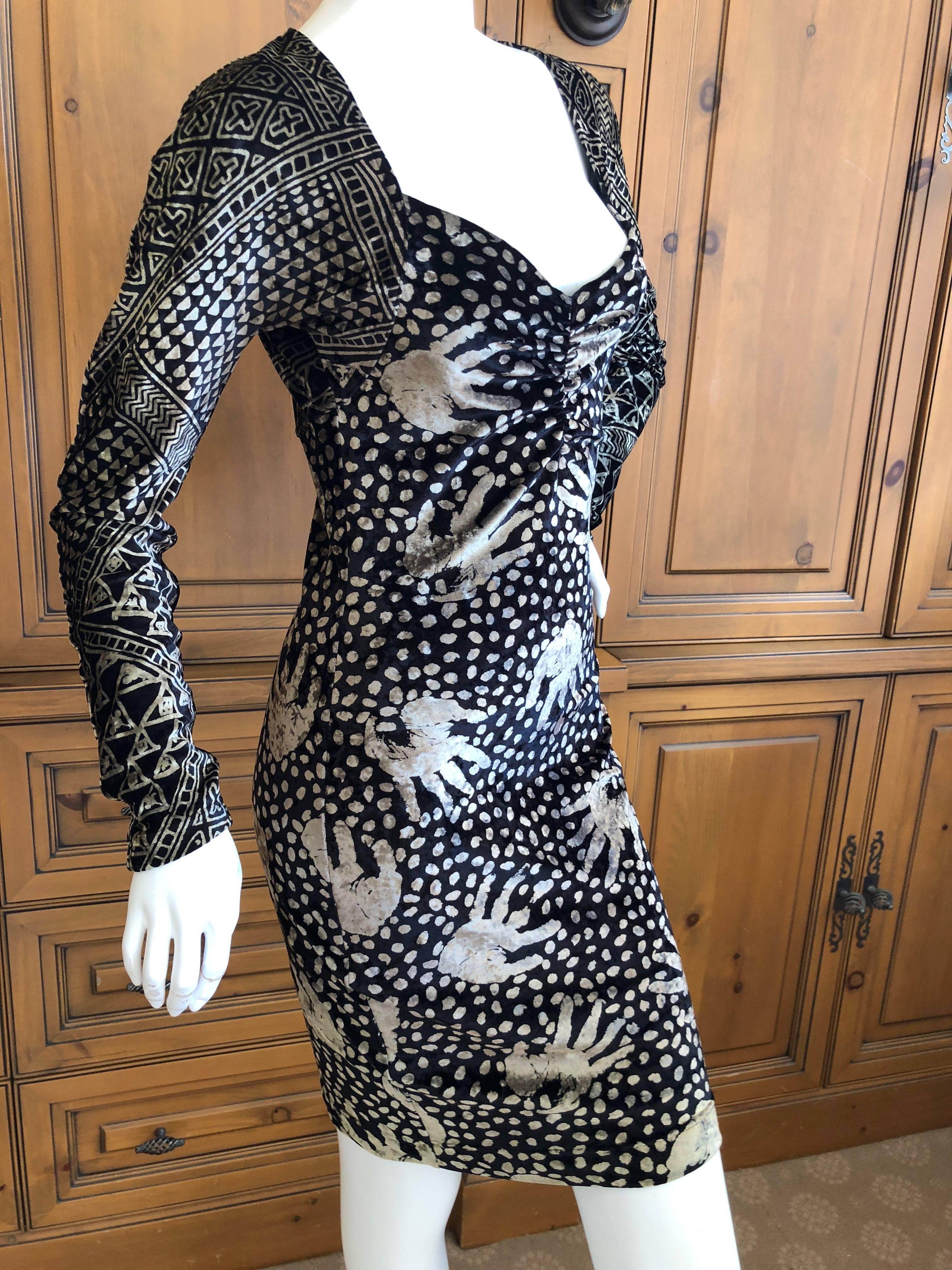 Christian Lacroix Black Velvet Vintage Maori Pattern Hand Print Dress.
So sexy , stretch body con velvet.
Size 40
Bust 40