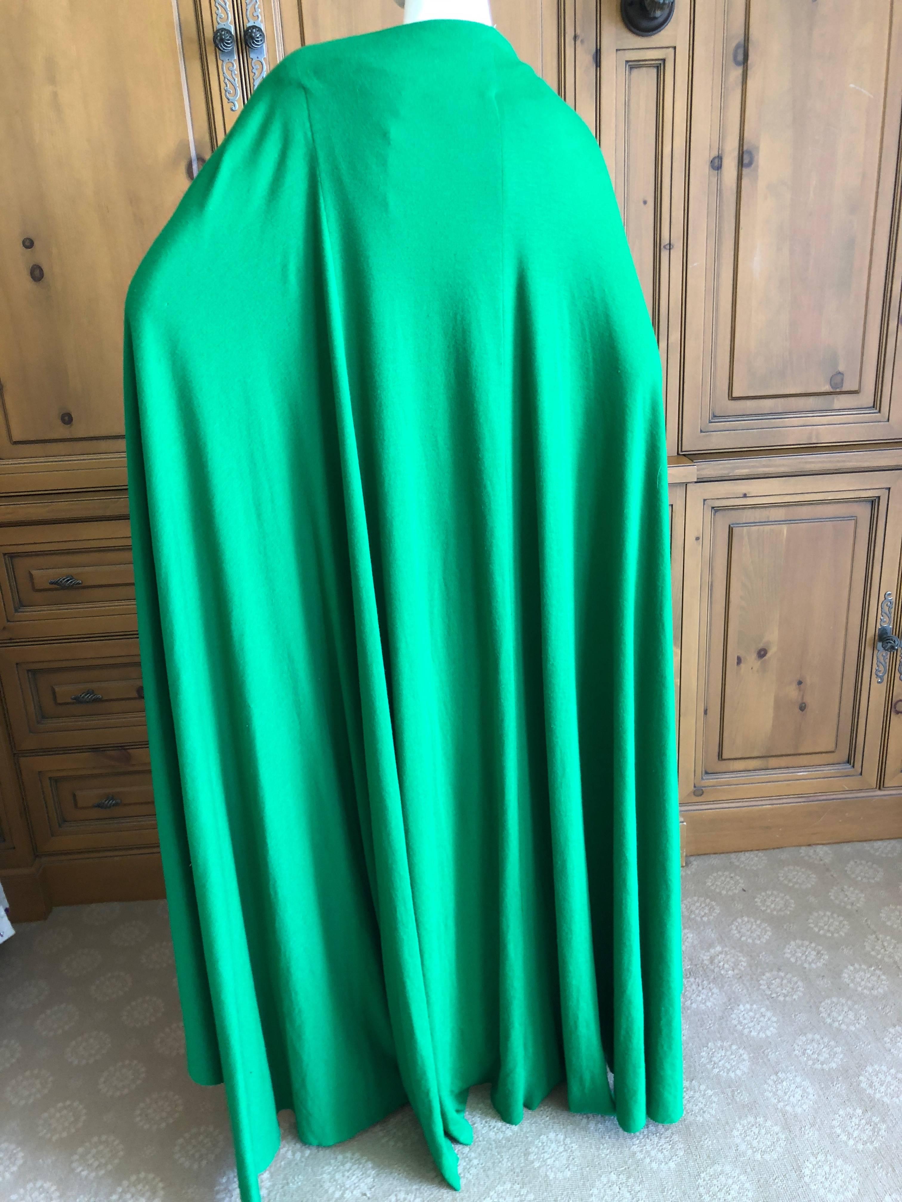 Cardinali Luxurious Lime Green Cashmere Dress and Matching Cape For Sale 3