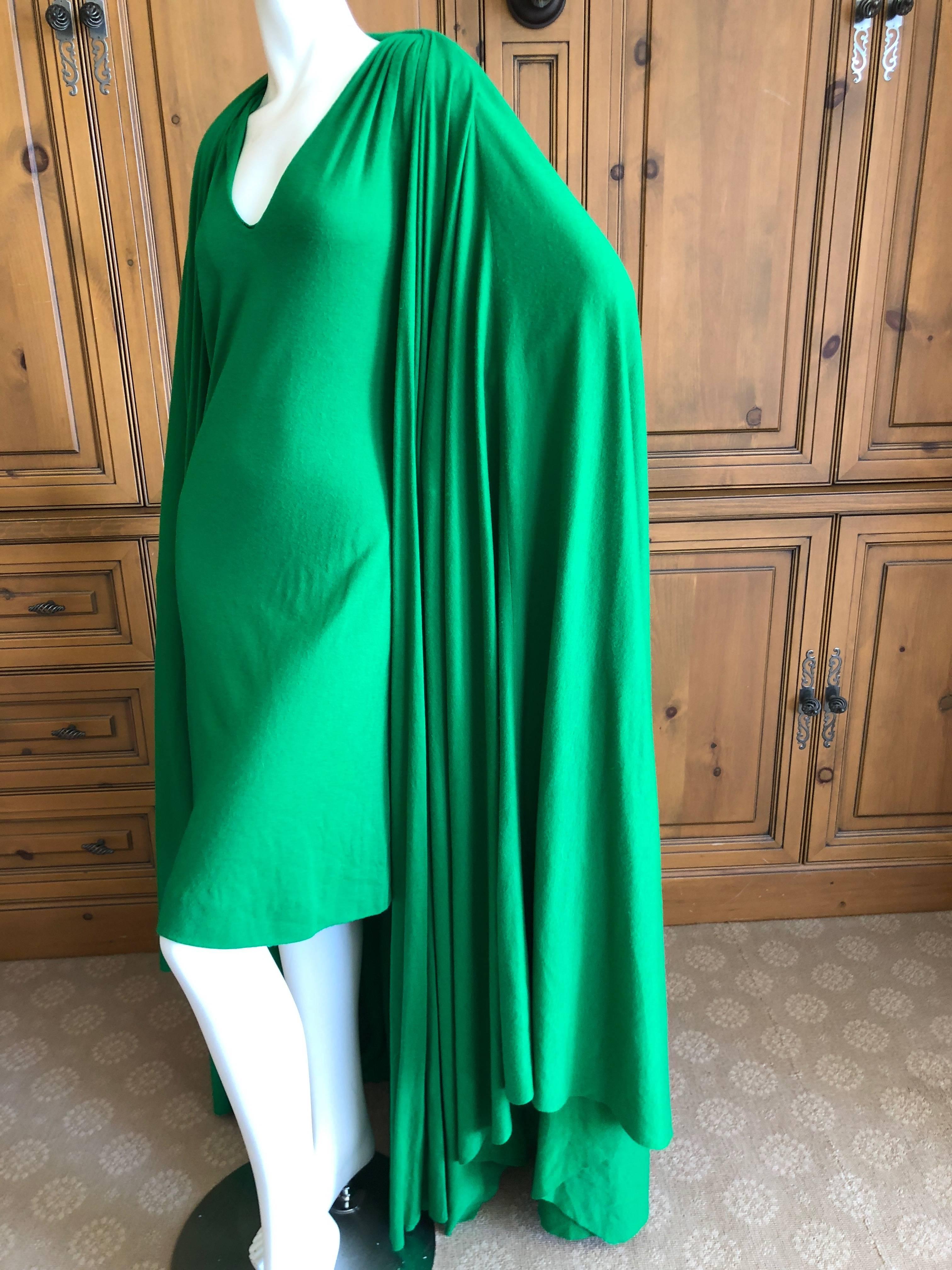 Cardinali Luxurious Lime Green Cashmere Dress and Matching Cape For Sale 2