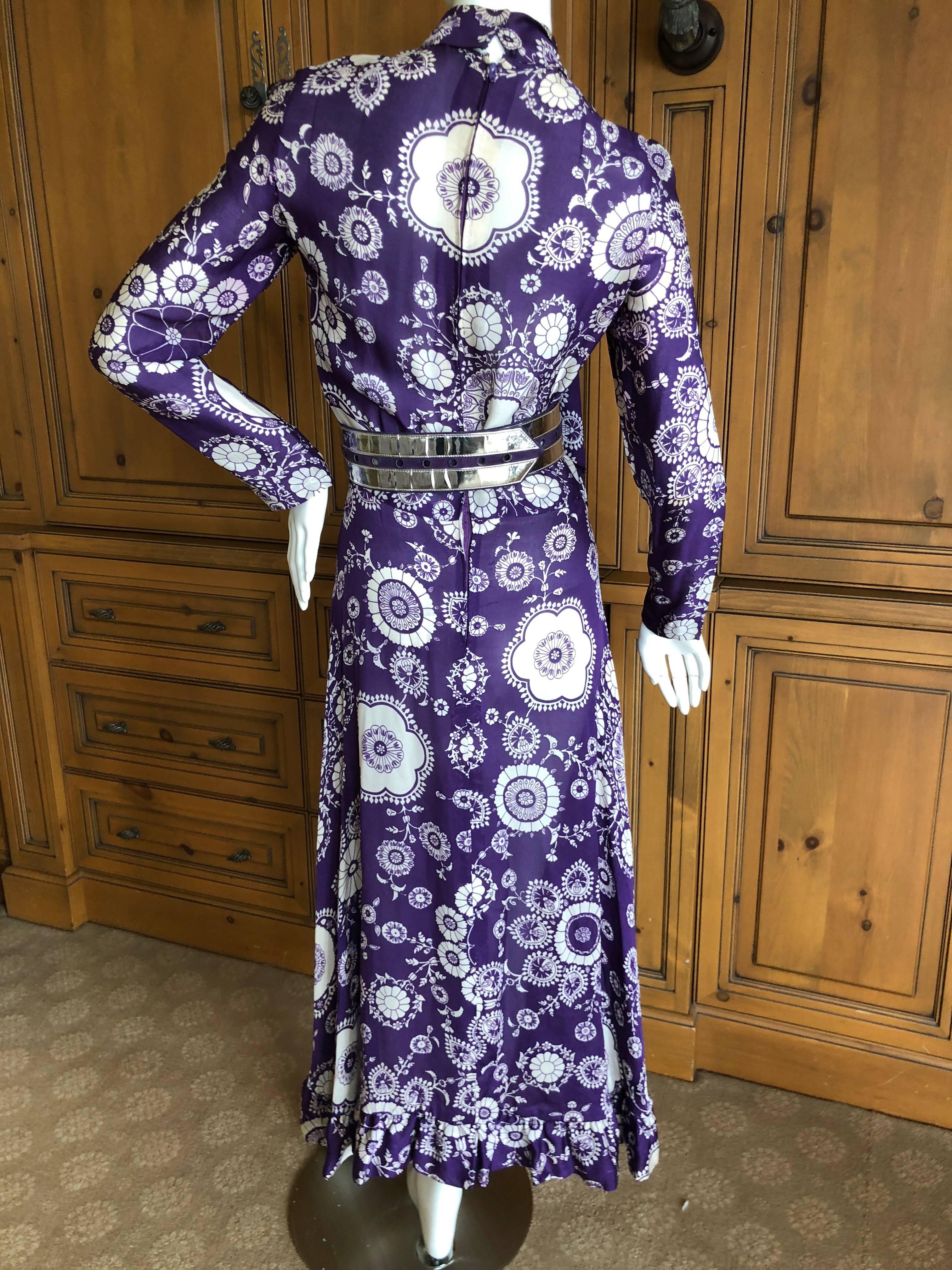 Cardinali Purple Mod Daisy Print Silk Dress and Silver Patent Leather Belt, 1970 For Sale 1