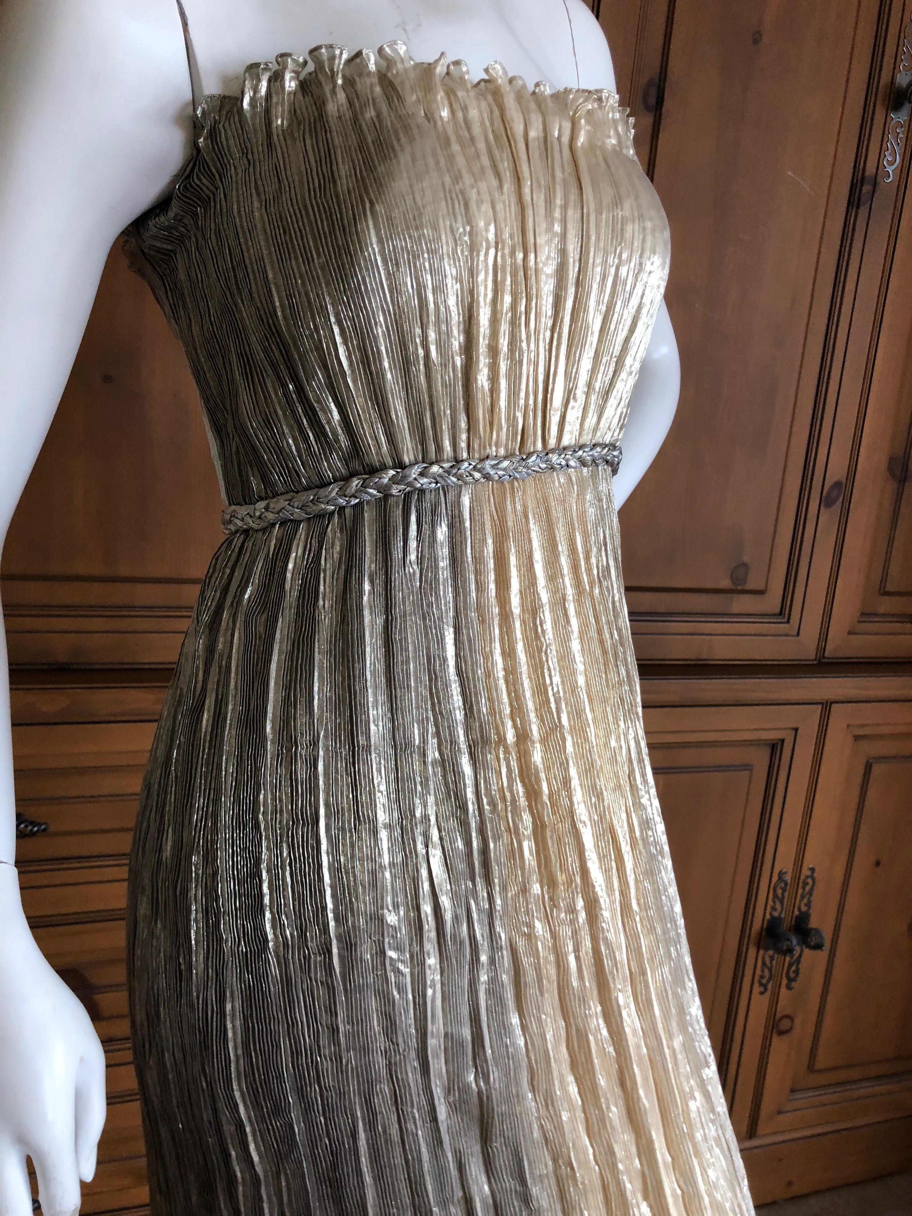 Oscar de la Renta Plisse Pleated Metallic Vintage Strapless Goddess Gown In Excellent Condition For Sale In Cloverdale, CA