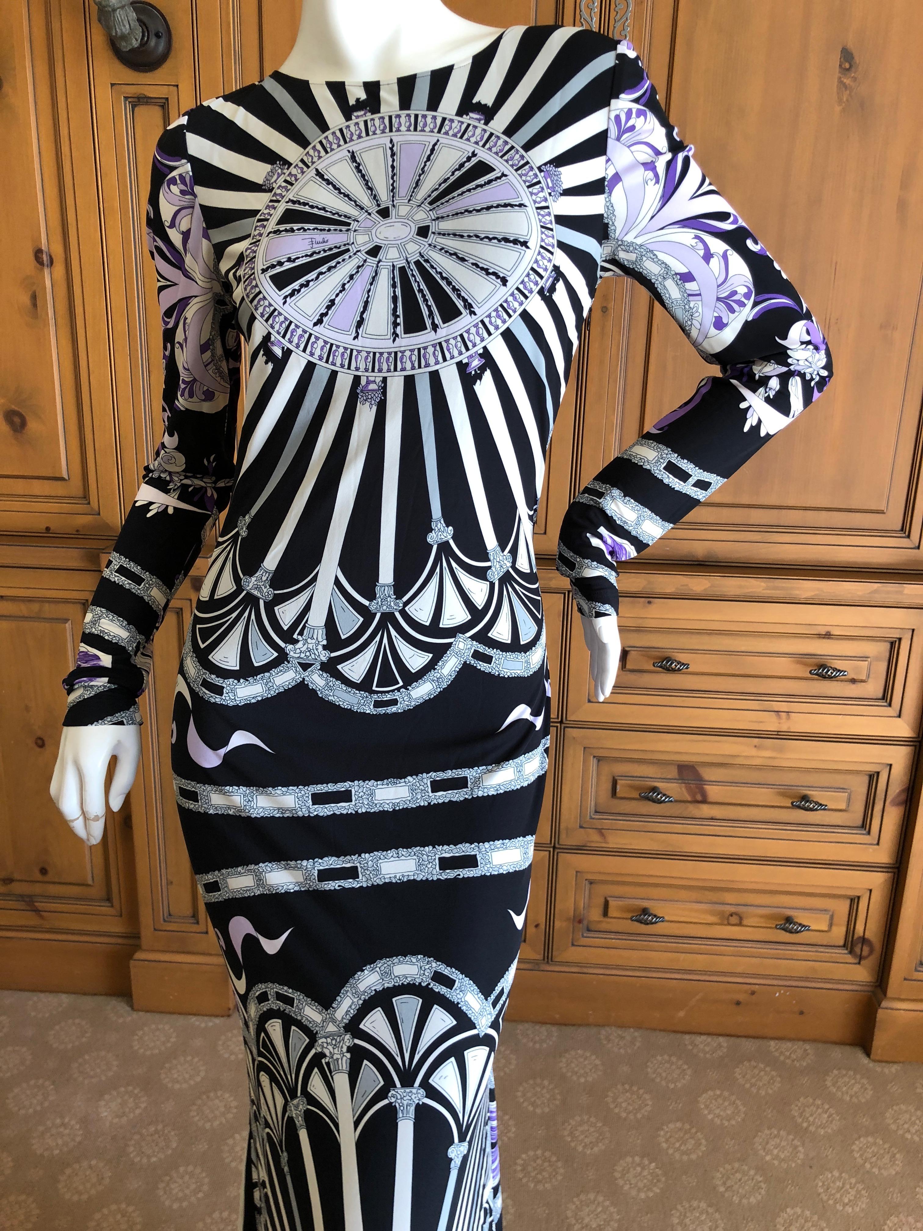Emilio Pucci Long Evening Dress with Cut Out Back Size 44 In Excellent Condition For Sale In Cloverdale, CA