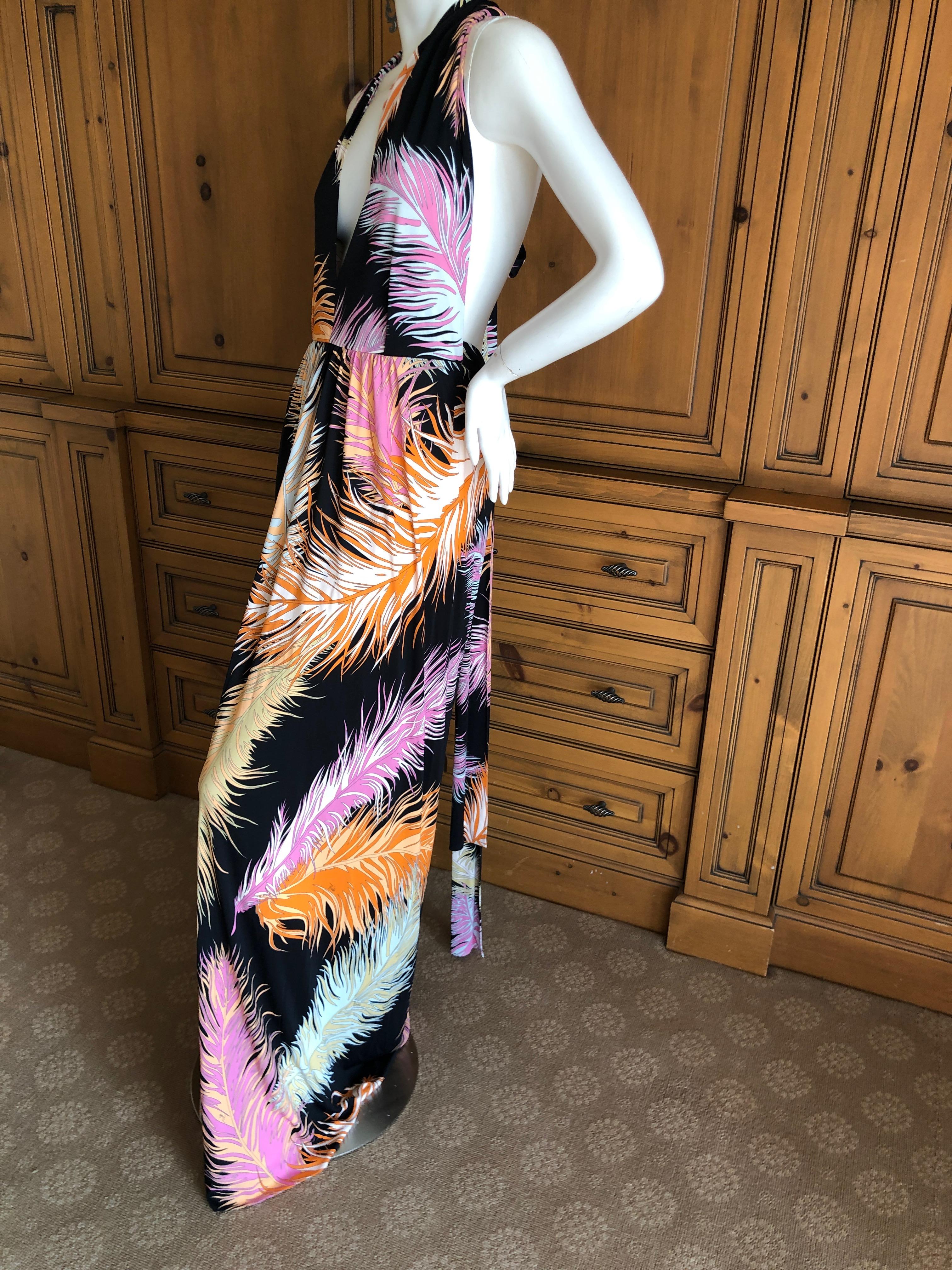 Emilio Pucci Colorful Feather Print Pattern Tie Back Halter Evening Dress Sz 10 In Excellent Condition For Sale In Cloverdale, CA