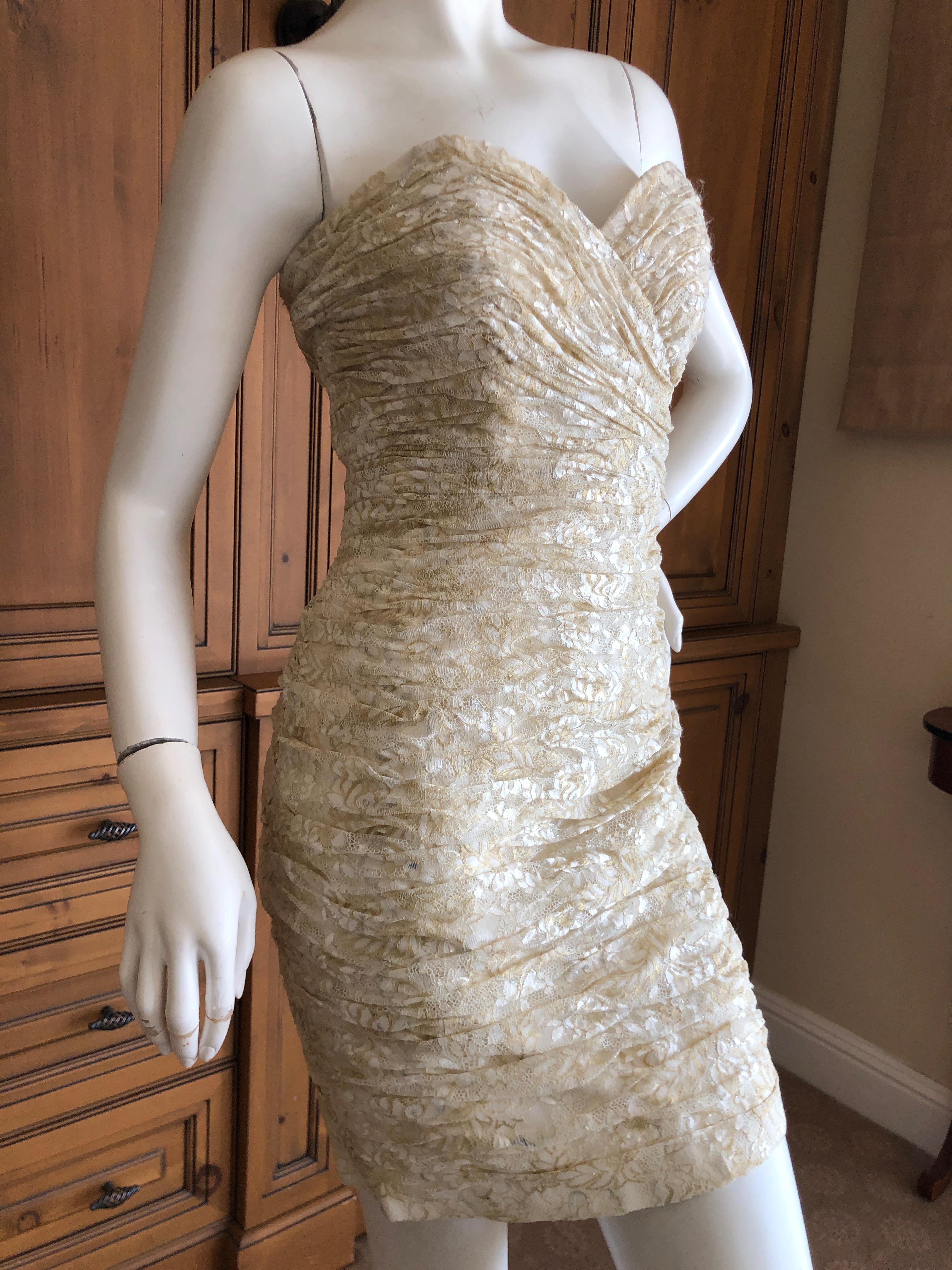 Vicky Tiel Vintage 80's Gold and Ivory Lace Strapless Cocktail Dress Sz 6 For Sale 2