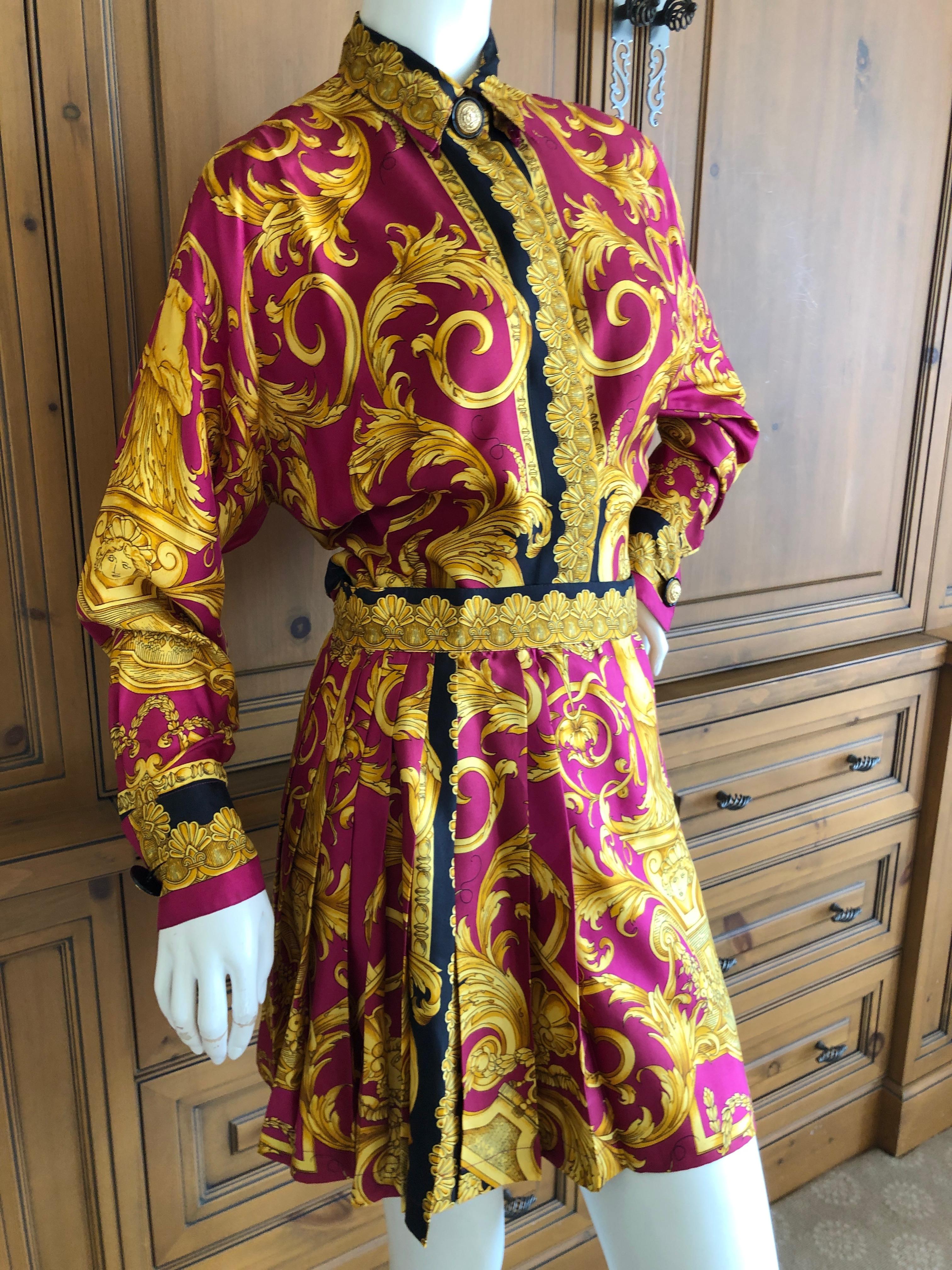 Gianni Versace 1987 Fuchsia and Gold Baroque Print Pleated Mini Skirt Suit For Sale 3