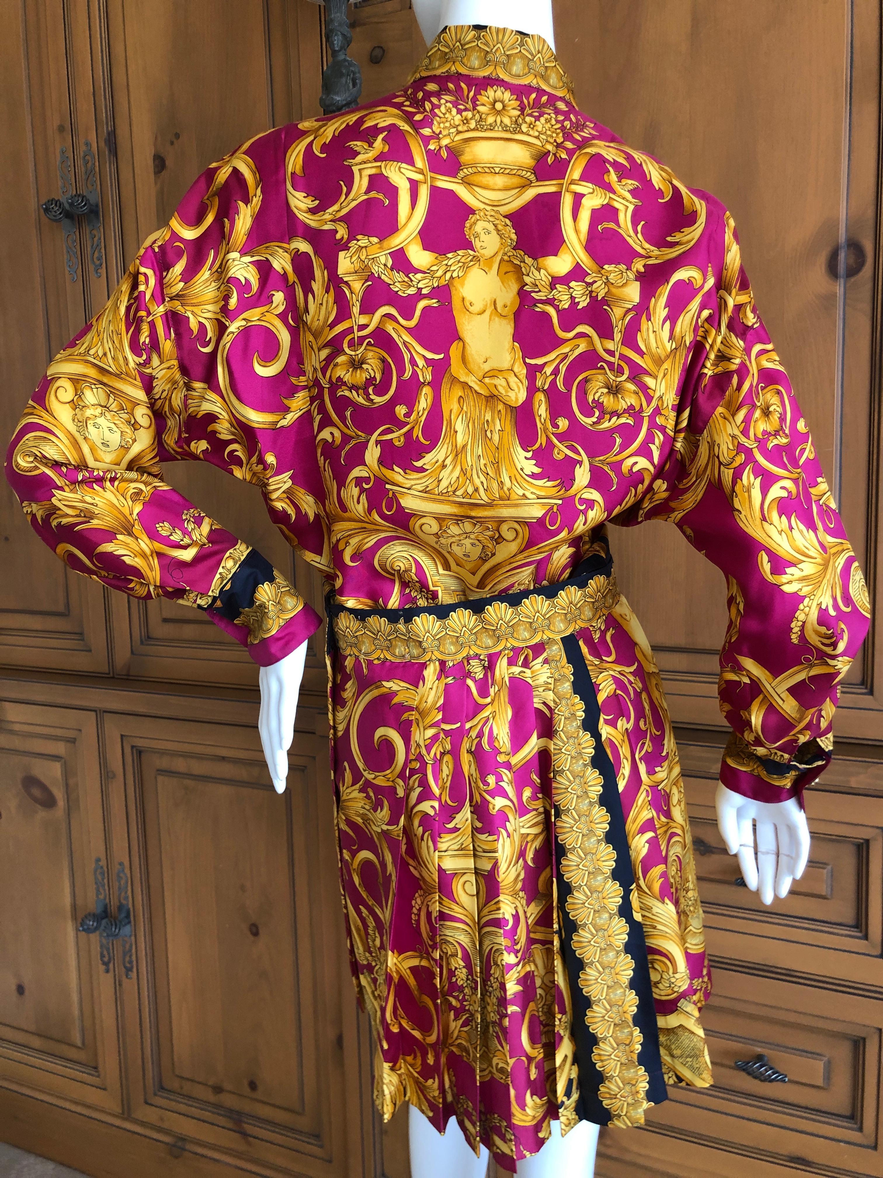 Gianni Versace 1987 Fuchsia and Gold Baroque Print Pleated Mini Skirt Suit For Sale 7