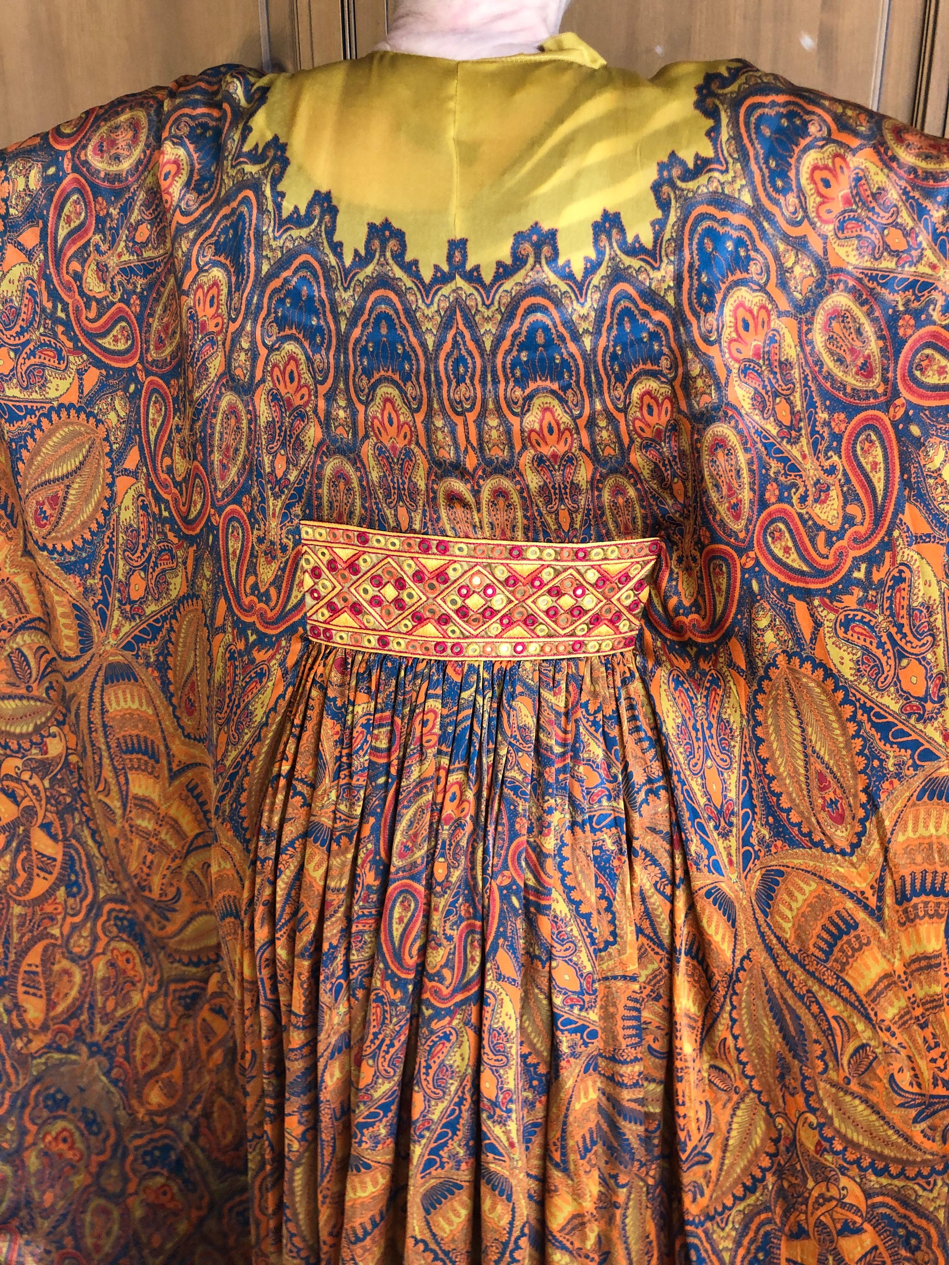 Alexander McQueen Spring 2011 Embellished Paisley Silk Caftan New Tags In New Condition For Sale In Cloverdale, CA