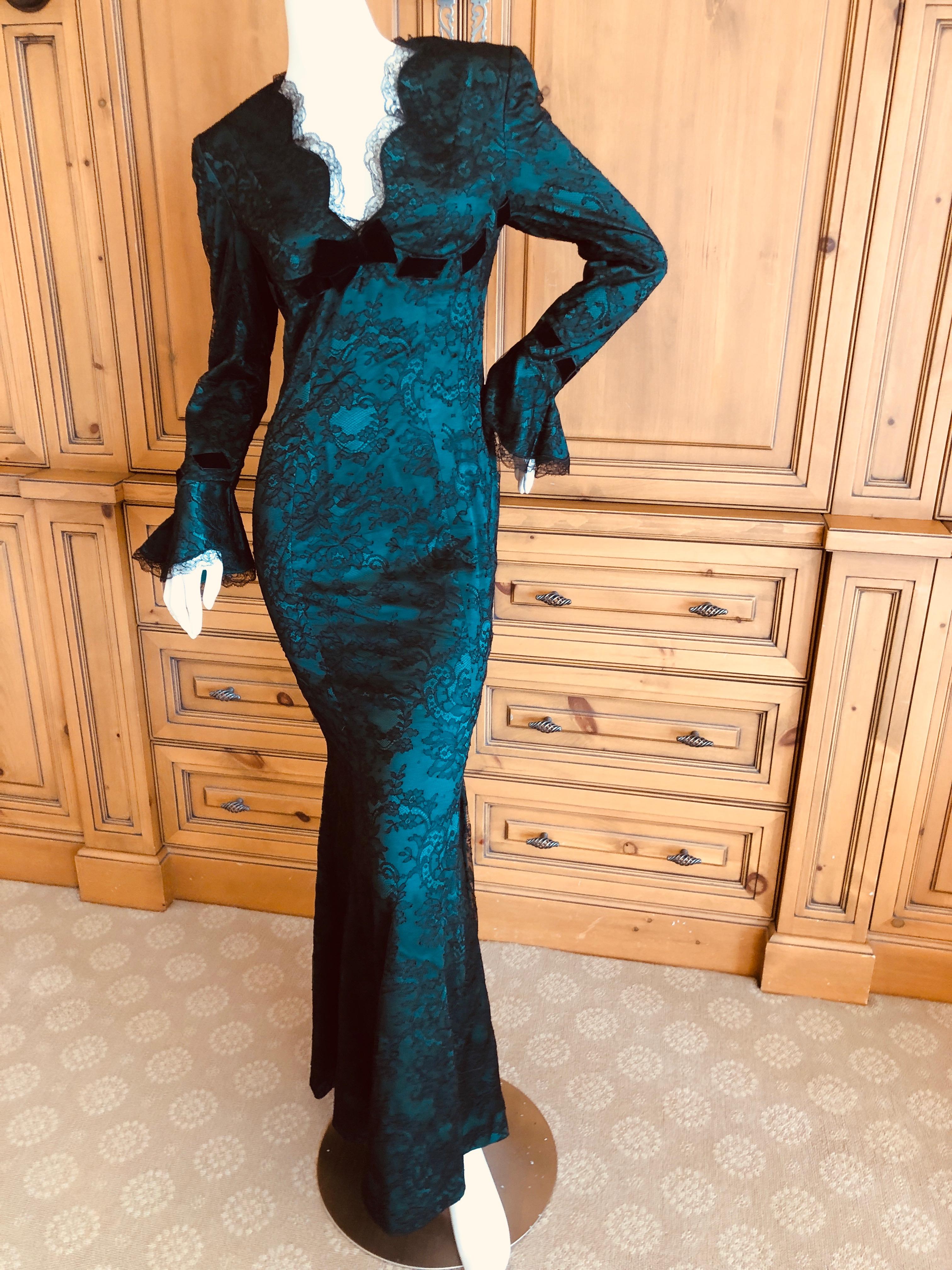 Thierry Mugler Green Vintage 80's Evening Dress with Black Lace Overlay In Excellent Condition For Sale In Cloverdale, CA