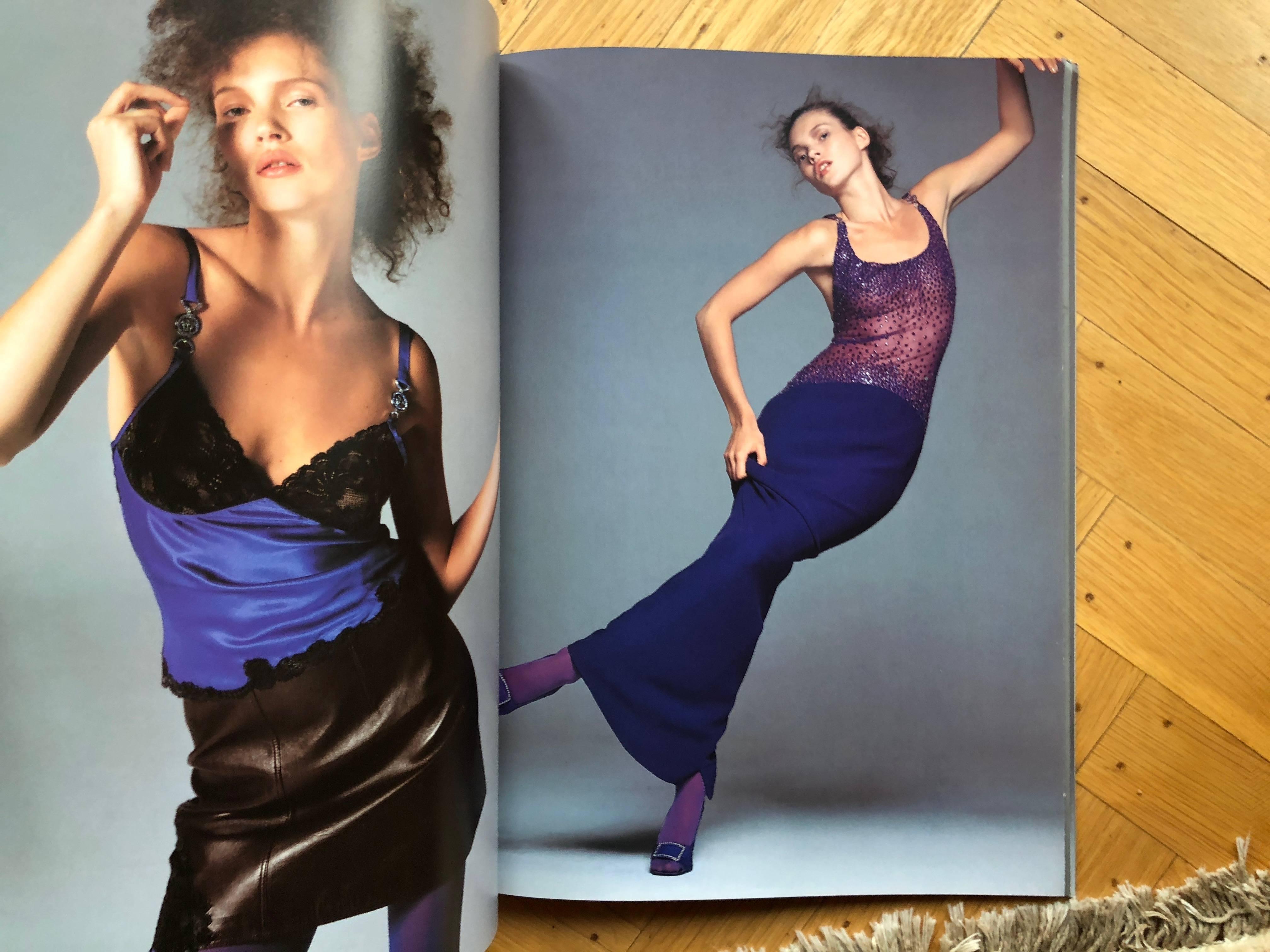 Versace Catalogue Book No 31 Kate Moss by Richard Alvedon Autumn 1996-97 In Good Condition For Sale In Cloverdale, CA