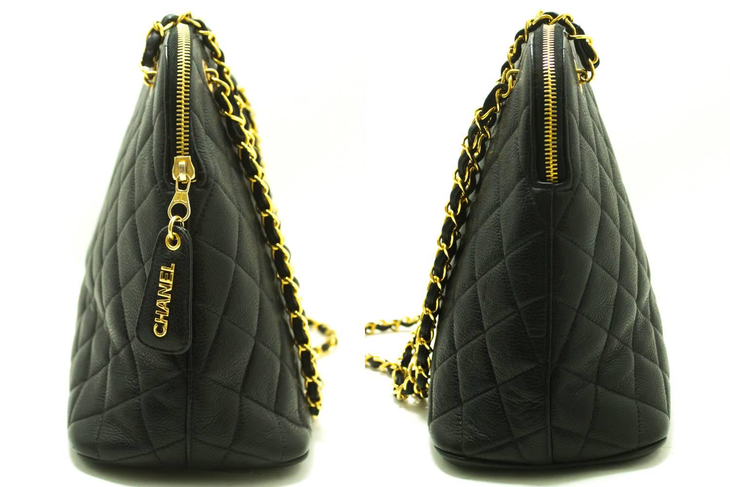 CHANEL Caviar Double Chain Shoulder Bag Black Quilted Zippered  In Good Condition In Takamatsu-shi, JP
