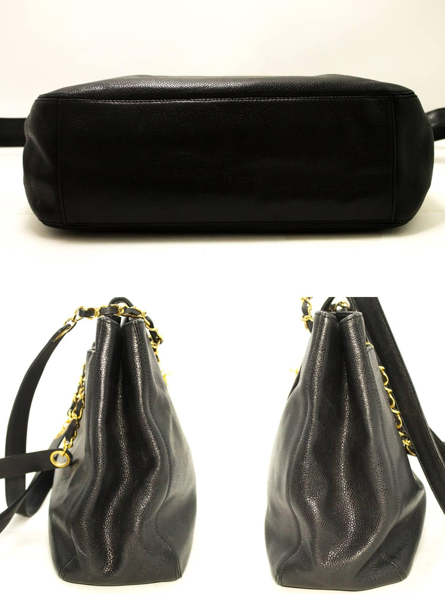 Women's CHANEL Caviar Jumbo Large Chain Shoulder Bag Black Leather Gold 