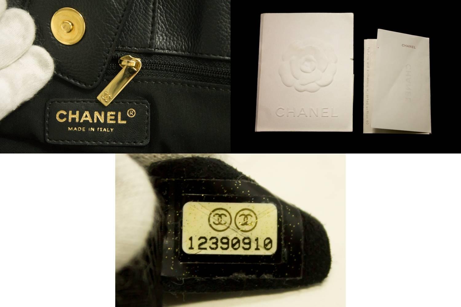 CHANEL Executive Tote Caviar Shoulder Bag Black Gold Leather Strap  In Excellent Condition In Takamatsu-shi, JP