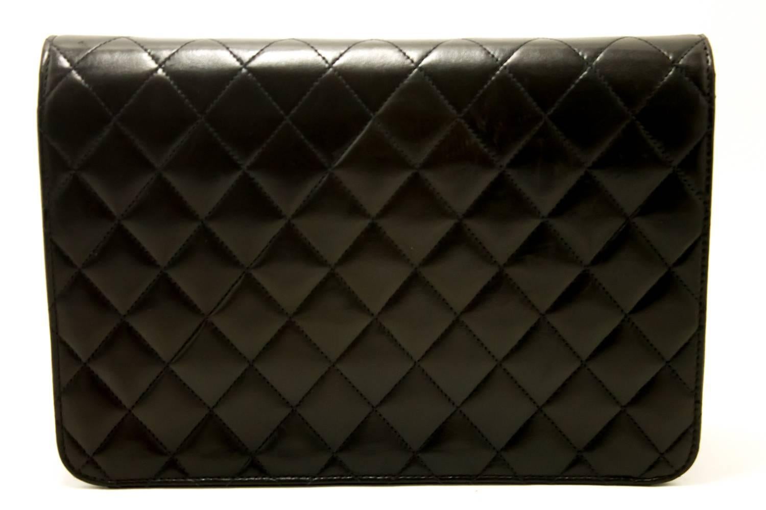 CHANEL Chain Shoulder Bag Clutch Black Quilted Flap Lambskin Purse  In Good Condition In Takamatsu-shi, JP