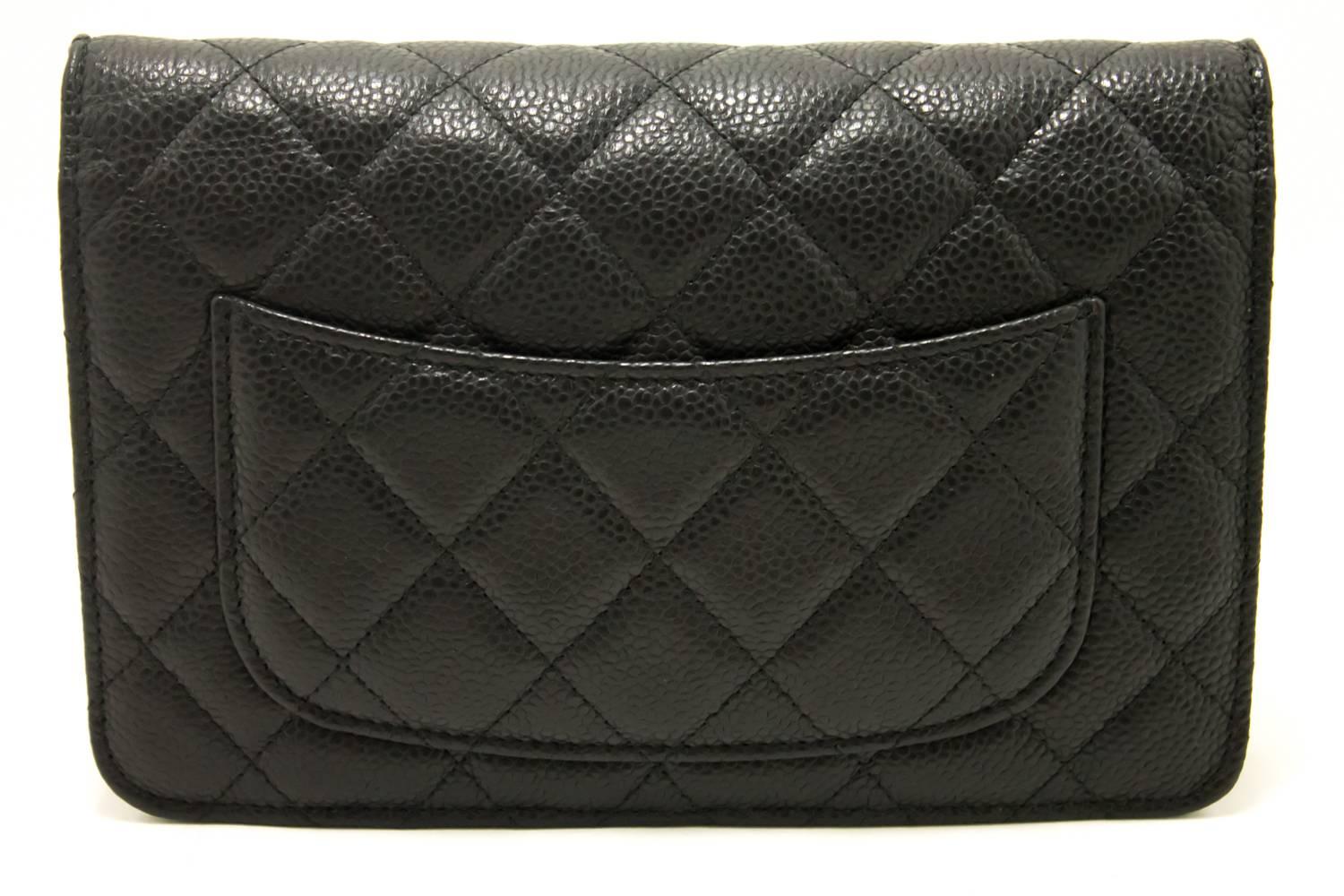 black chanel crossbody