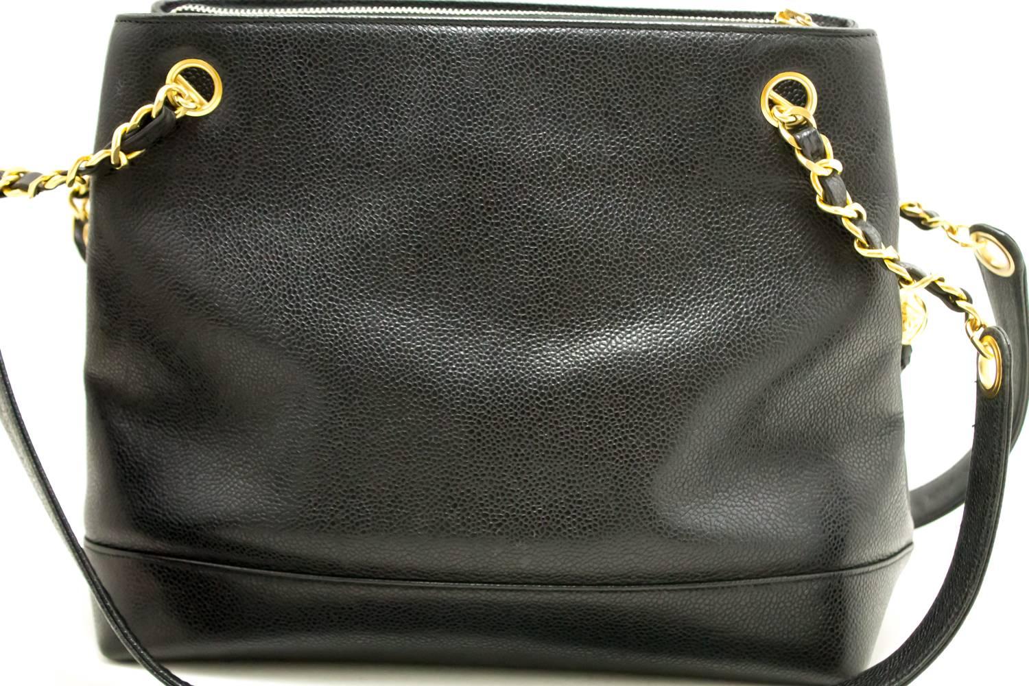 CHANEL Caviar Large Chain Shoulder Bag Black Leather Gold Zipper In Good Condition In Takamatsu-shi, JP
