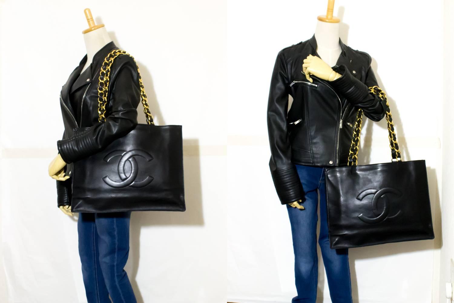 CHANEL Jumbo Large Chain Shoulder Bag Black Lambskin Leather Big 7