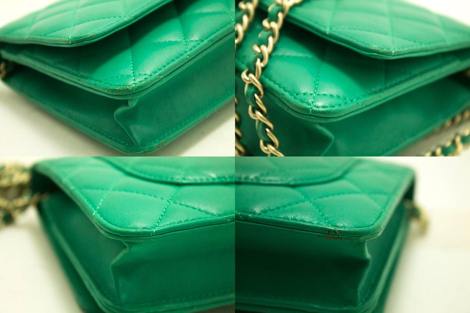 CHANEL Green Wallet On Chain WOC Shoulder Bag Crossbody Clutch In Good Condition In Takamatsu-shi, JP