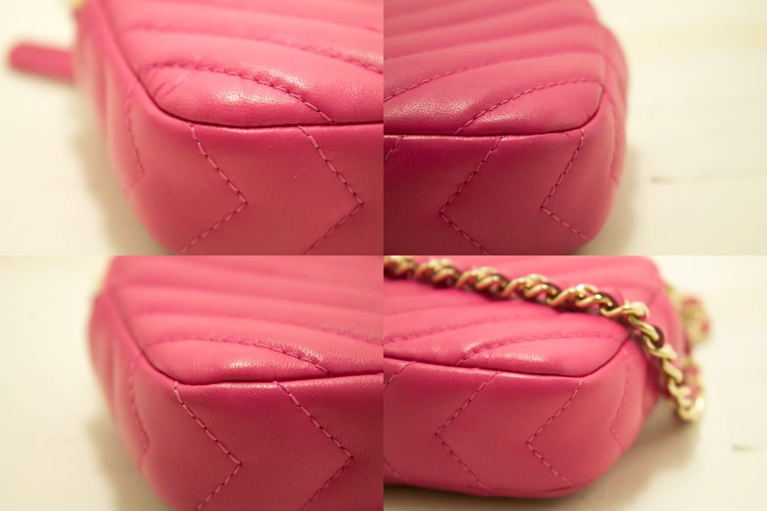 CHANEL Hot Pink Wallet On Chain WOC Double Zip Chain Shoulder Bag In Good Condition In Takamatsu-shi, JP