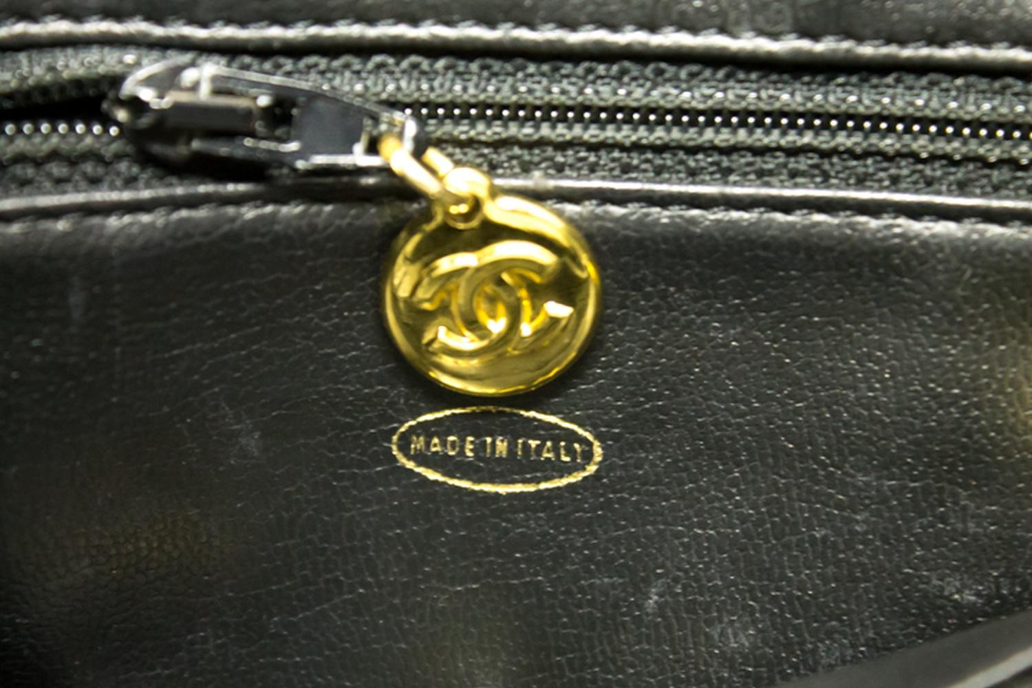 CHANEL Caviar Large Chain Shoulder Bag Black Leather Gold Zipper 15
