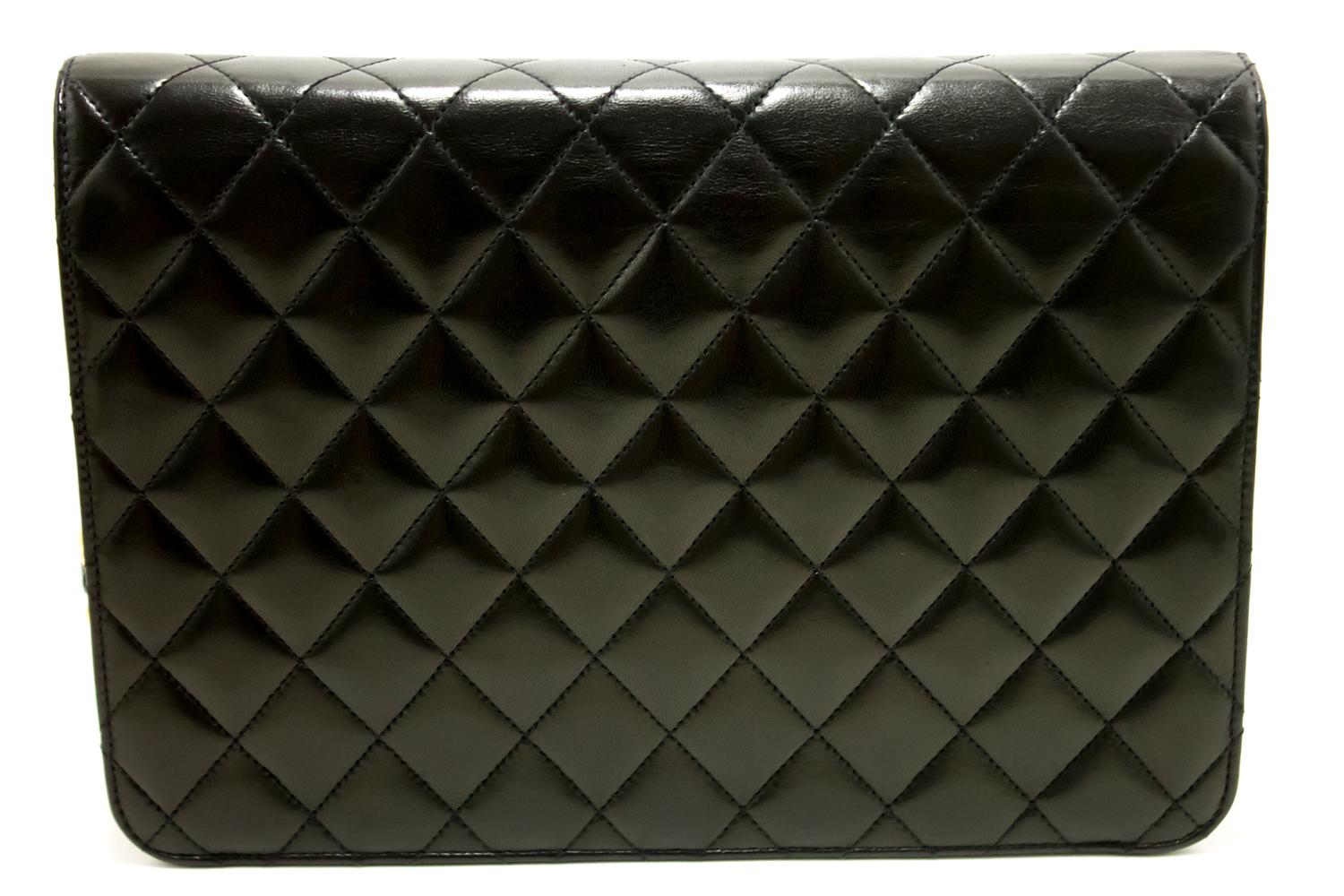 Chanel Chain Black Quilted Flap Lambskin Shoulder Bag Clutch  In Fair Condition In Takamatsu-shi, JP