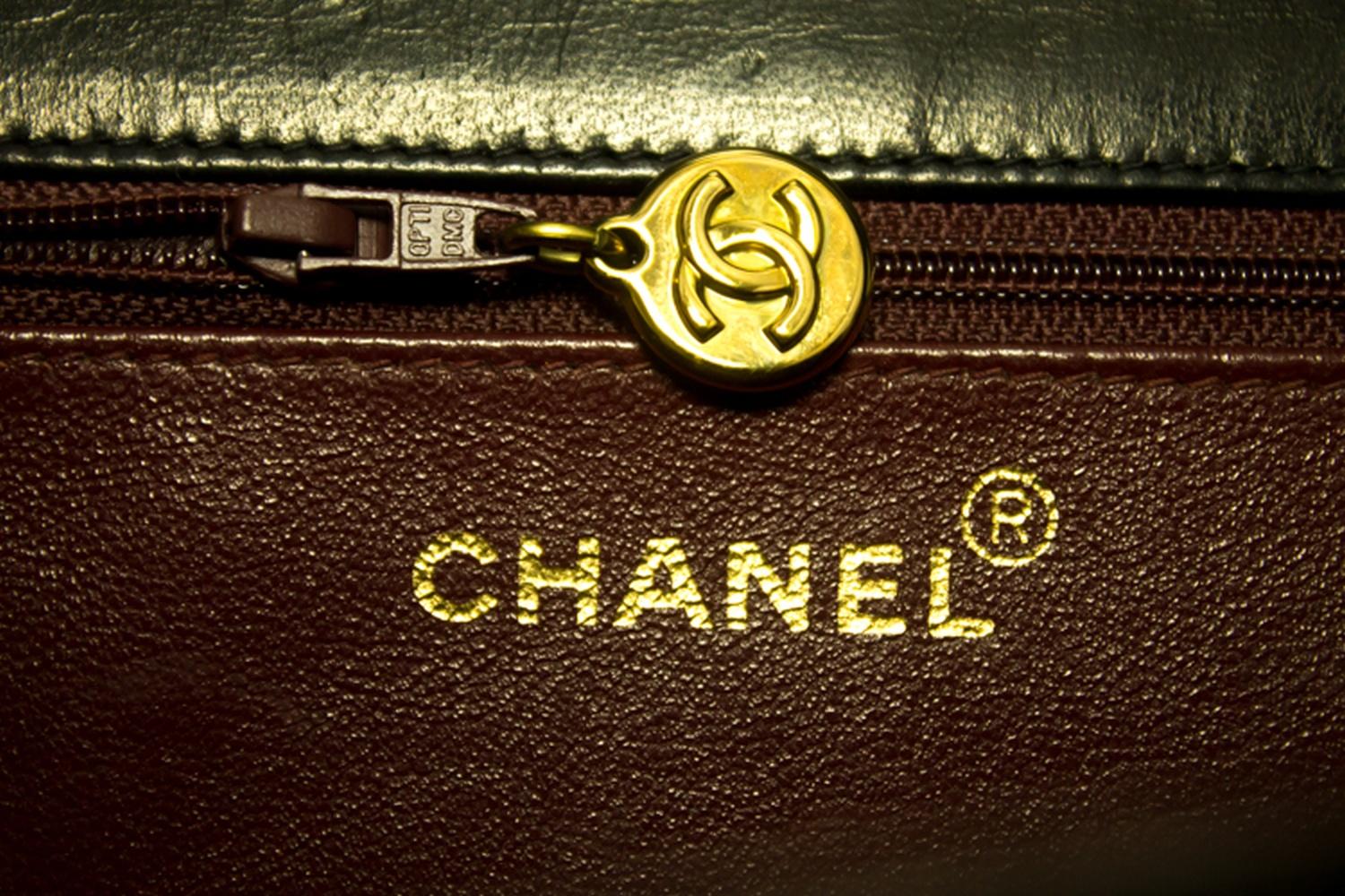 Chanel Chain Black Quilted Flap Lambskin Shoulder Bag Clutch 13